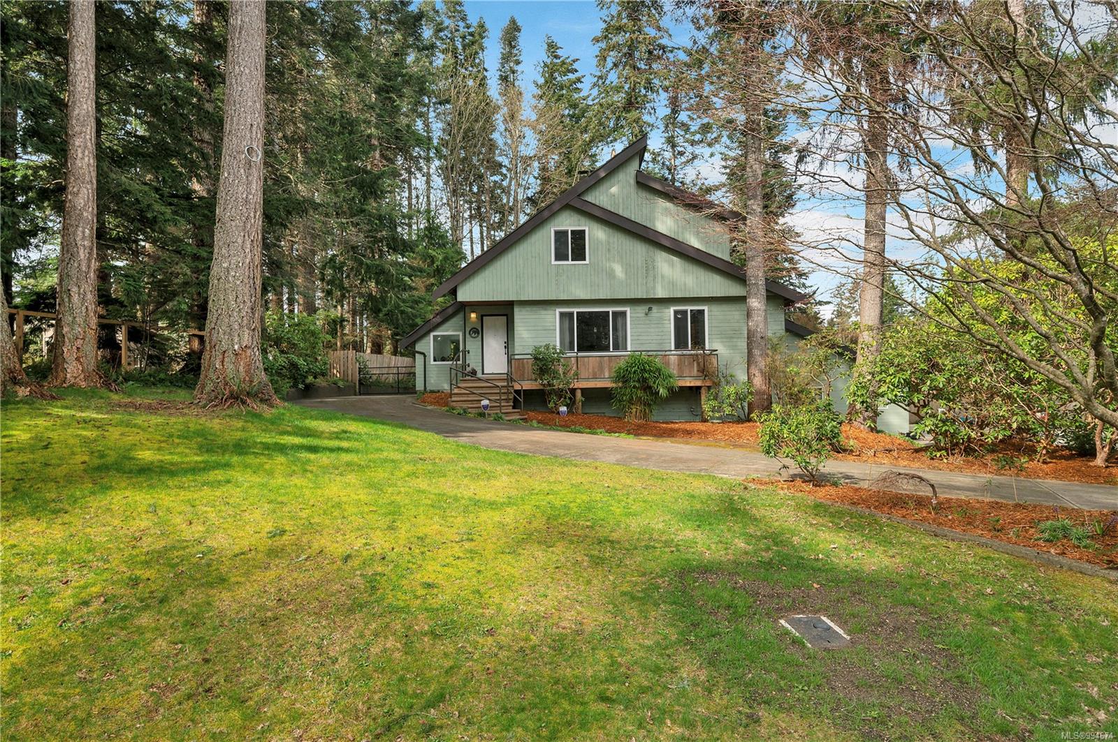 $1,149,900 - 3844 Sutil Rd<br>British Columbia, V9H 1J5
