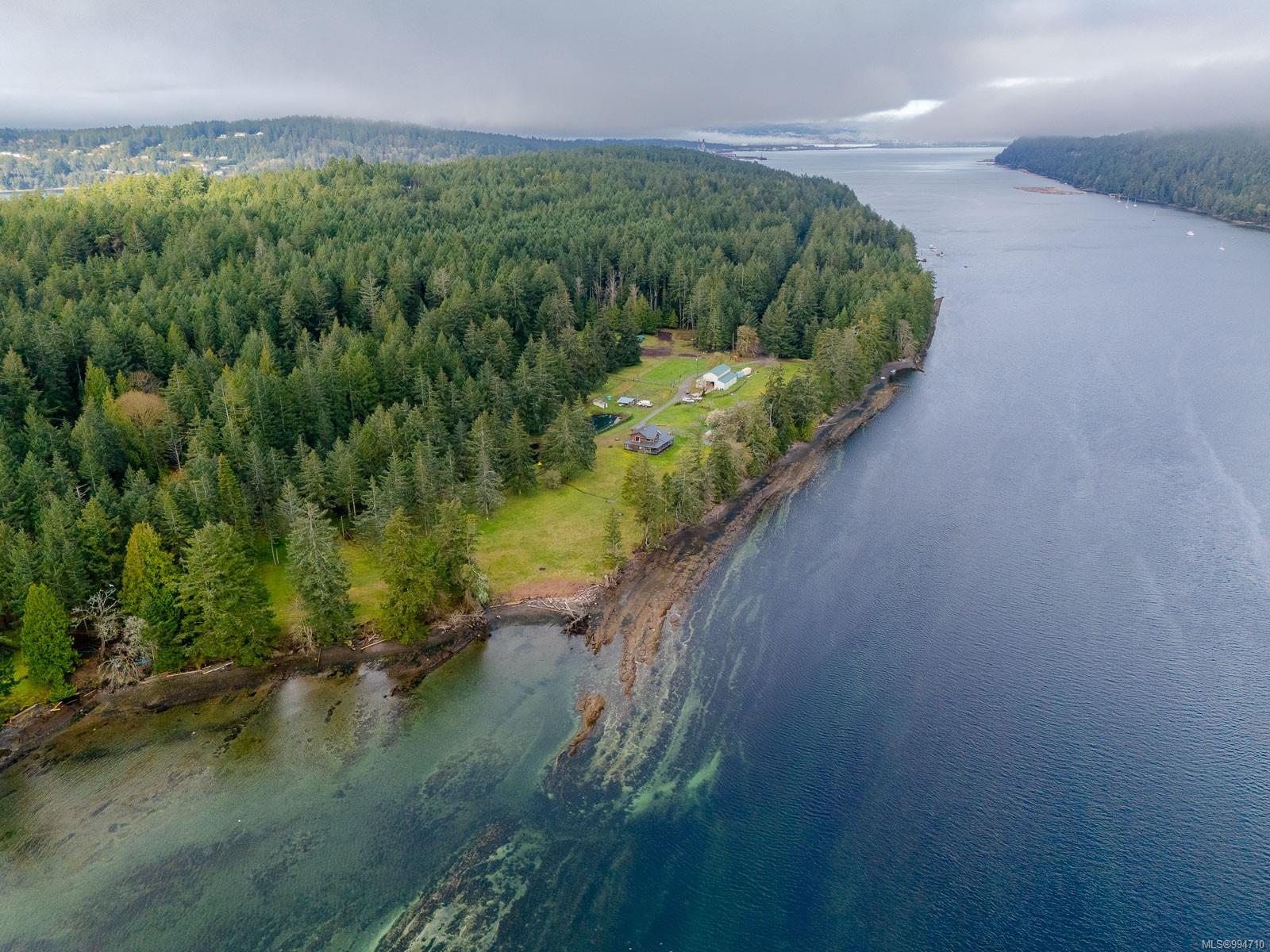 $2,188,000 - 745 Weathers Way<br>British Columbia, V0R 1X6
