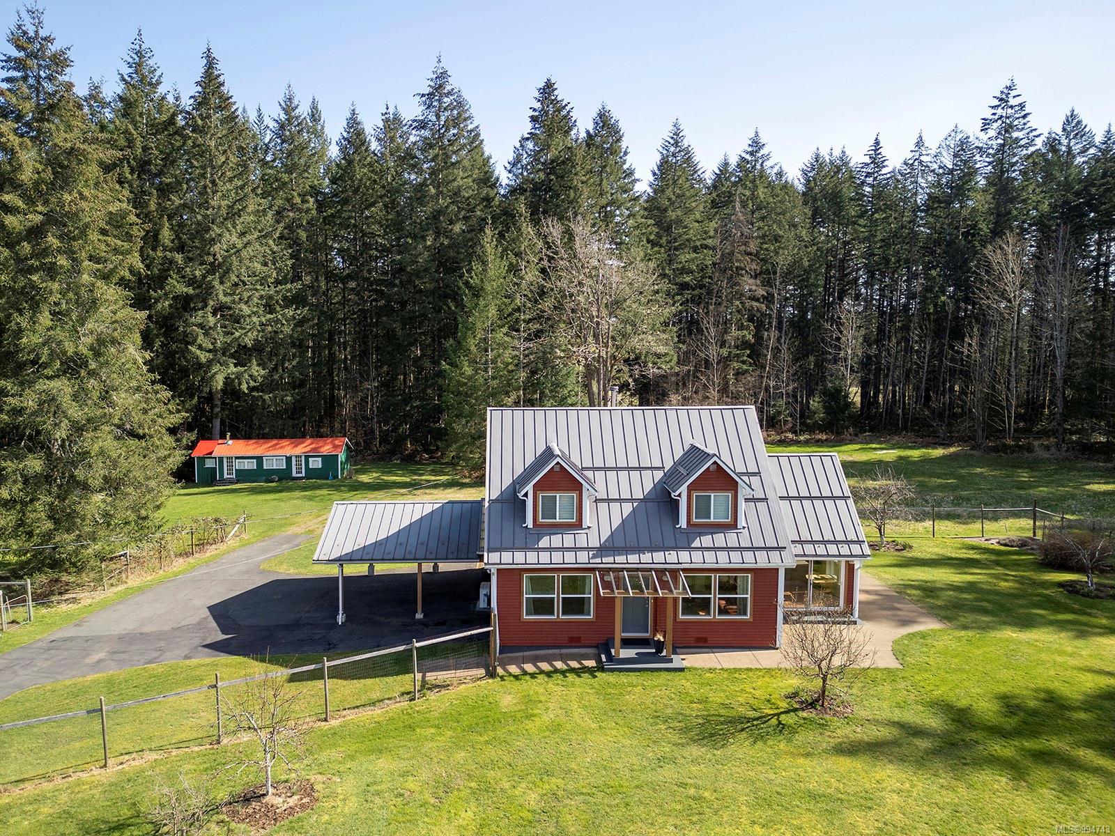 $2,475,000 - 7792 Island Hwy<br>British Columbia, V9J 1G5