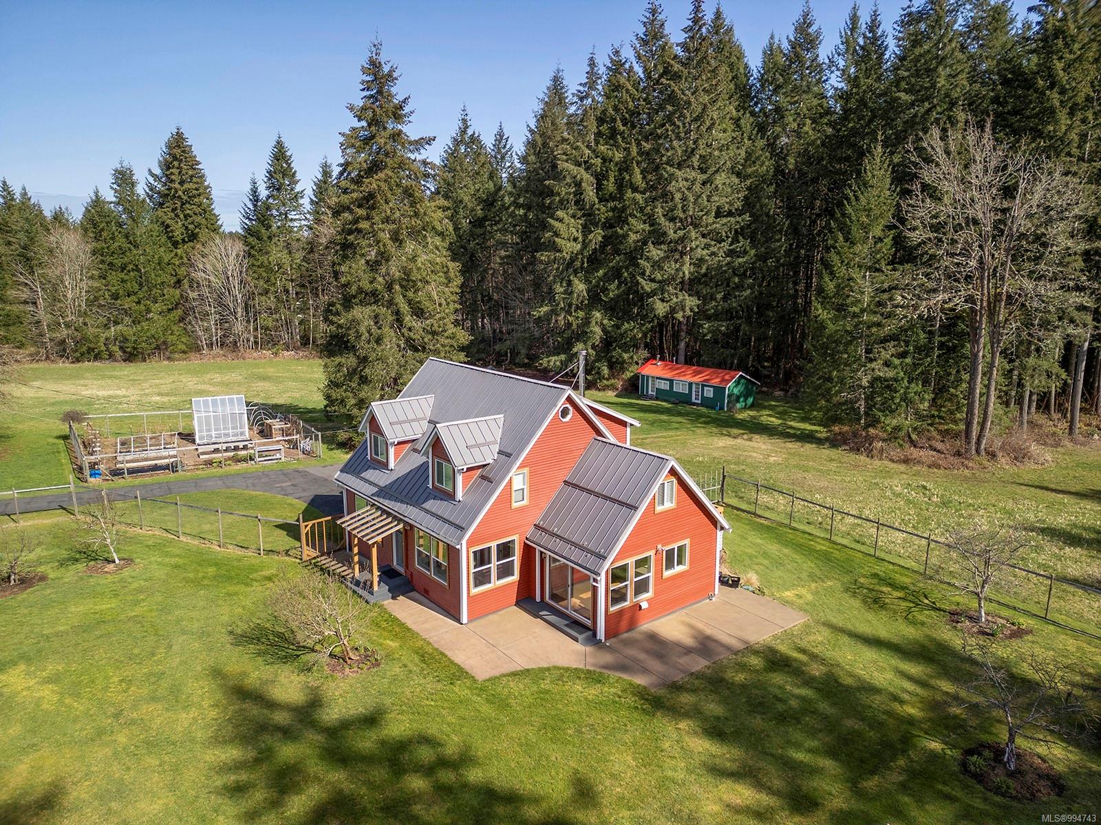 $2,475,000 - 7792 Island Hwy<br>British Columbia, V9J 1G5