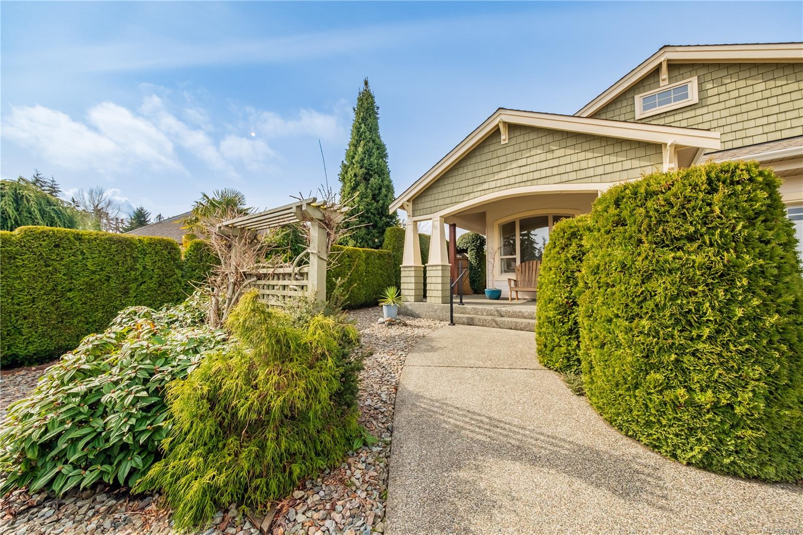 $1,089,000 - 1441 Sumar Lane<br>British Columbia, V9P 2E7