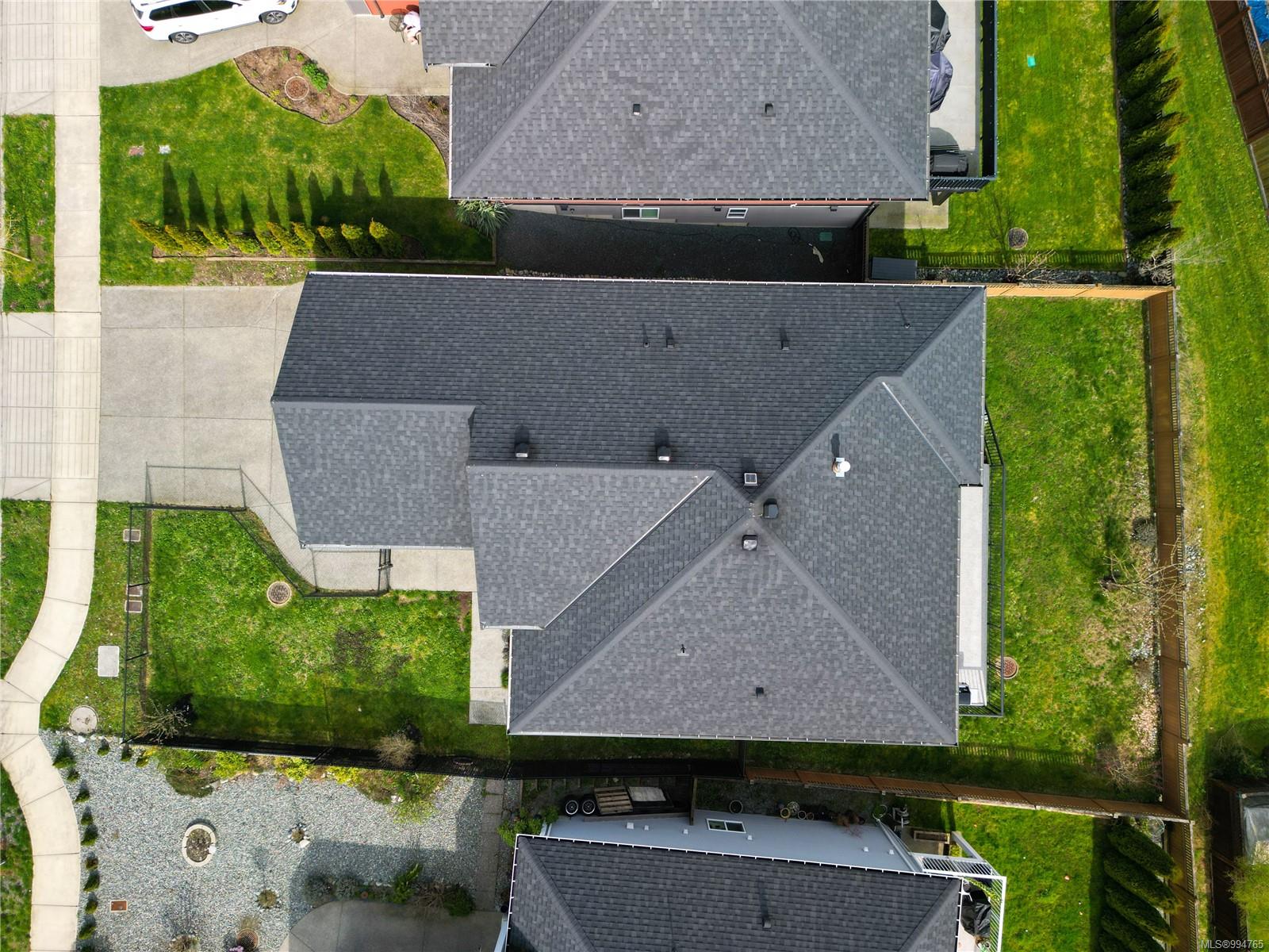 $1,034,900 - 1042 Shelby Ann Ave<br>British Columbia, V9R 0H8