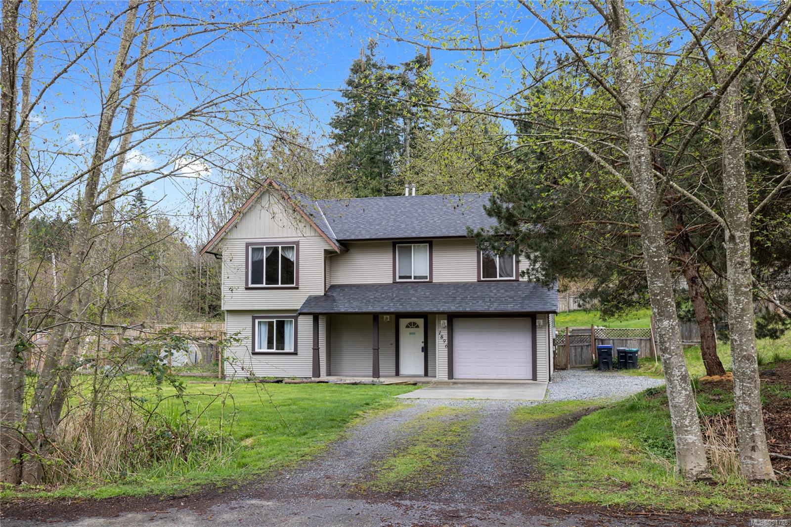 $800,000 - 1896 Kirkstone Way<br>British Columbia, V9X 1X1