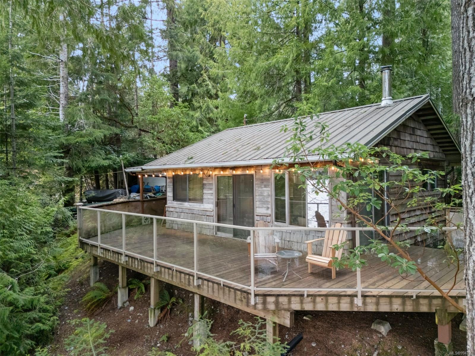 $1,499,900 - 8828 Vista Hts<br>British Columbia, V0R 2G0