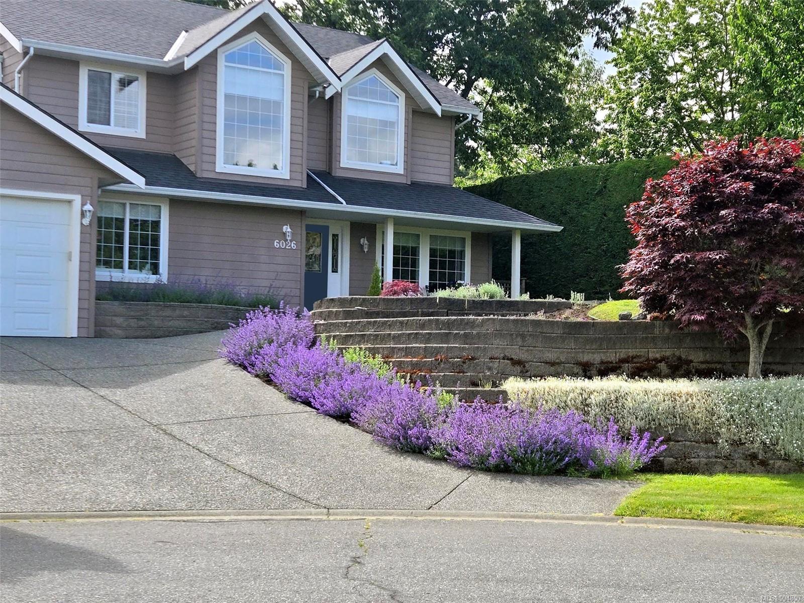 $1,150,000 - 6026 Stonehouse Pl<br>British Columbia, V9L 5M2