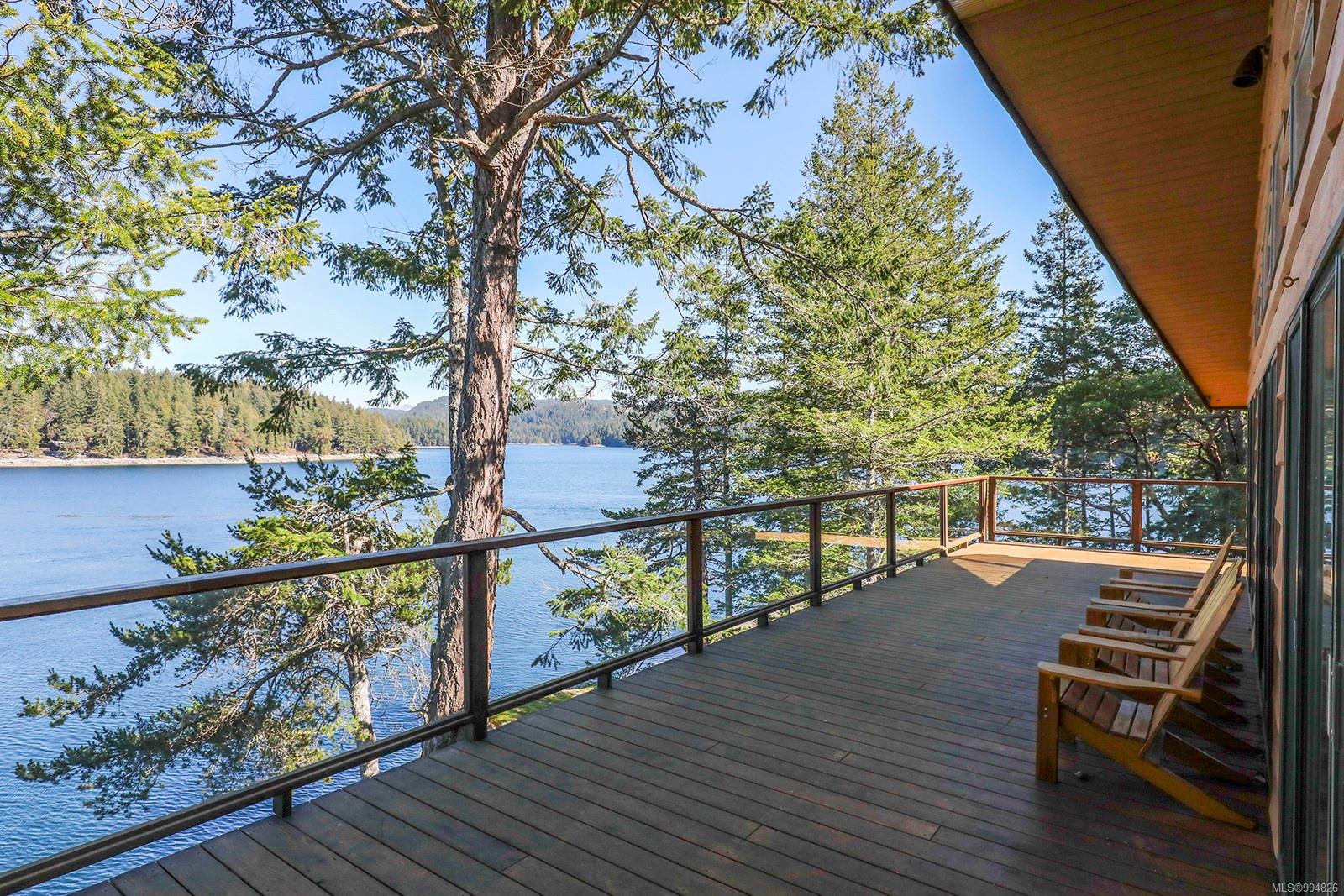 $1,850,000 - 651 Gorge Harbour <br>British Columbia, V0P 1Z0