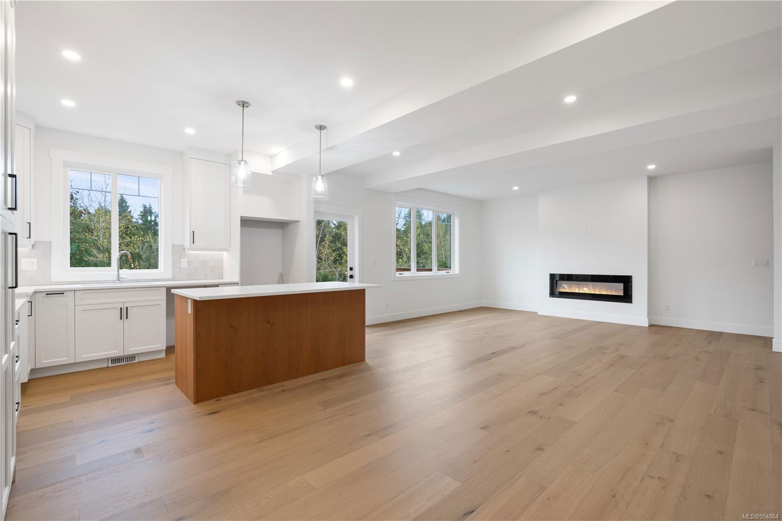 $1,049,900 - 1037 Rozzano Pl<br>British Columbia, V9G 1P8