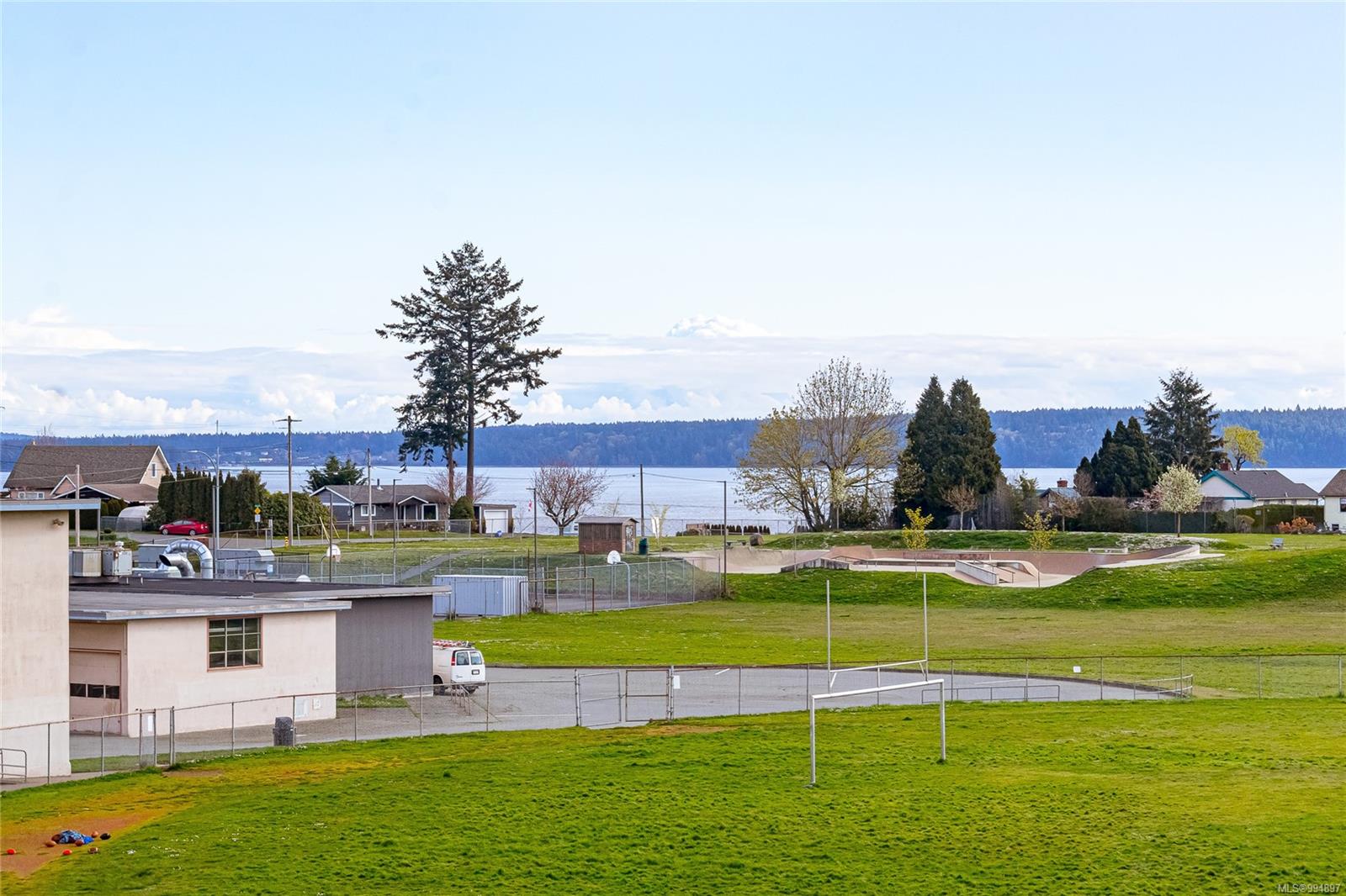 $318,888 - 9916 Daniel St<br>British Columbia, V0R 1K1