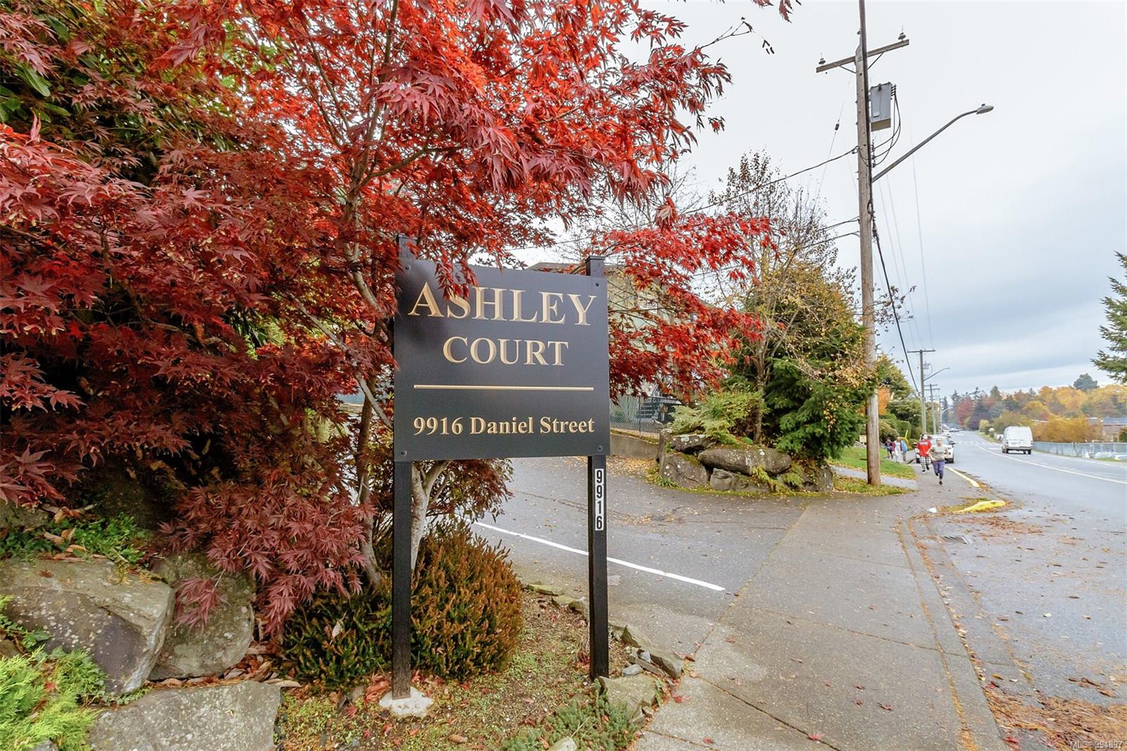 $318,888 - 9916 Daniel St<br>British Columbia, V0R 1K1