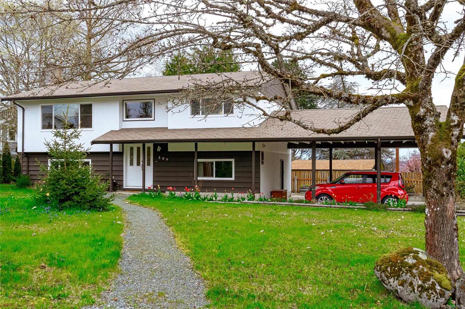$799,900 - 209 Lions Way<br>British Columbia, V9G 1N1