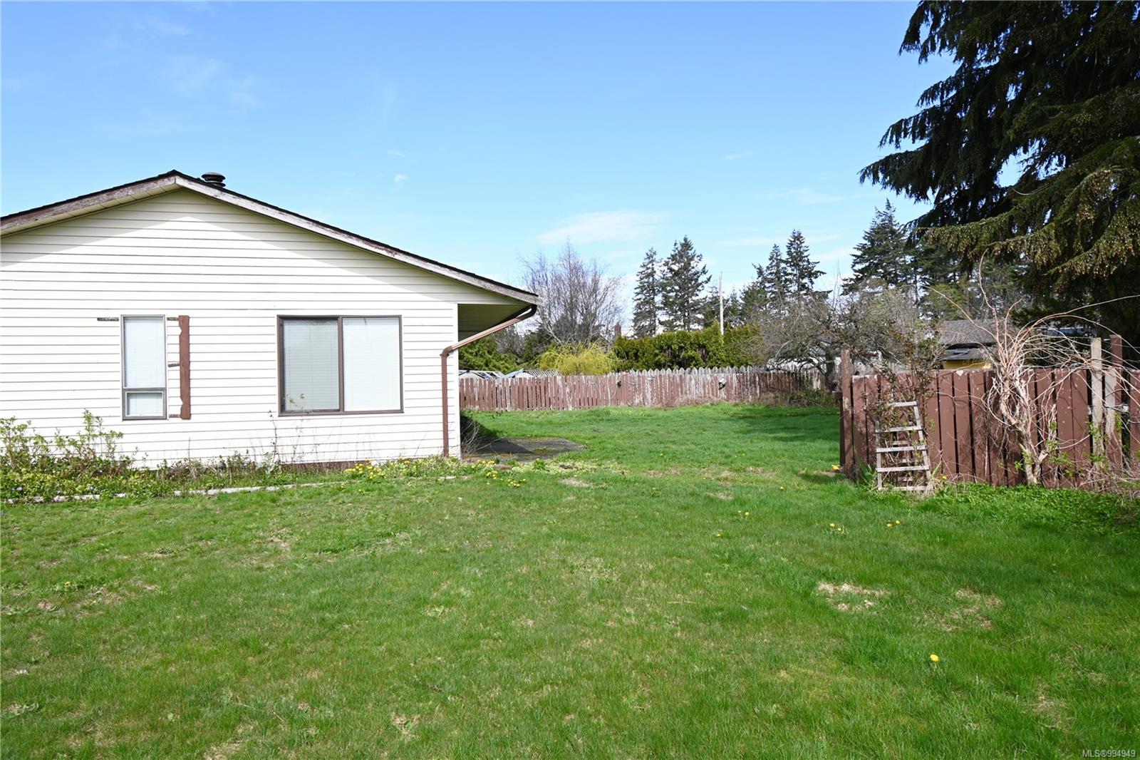 $569,000 - 3015 Country Close<br>British Columbia, V9W 6X6