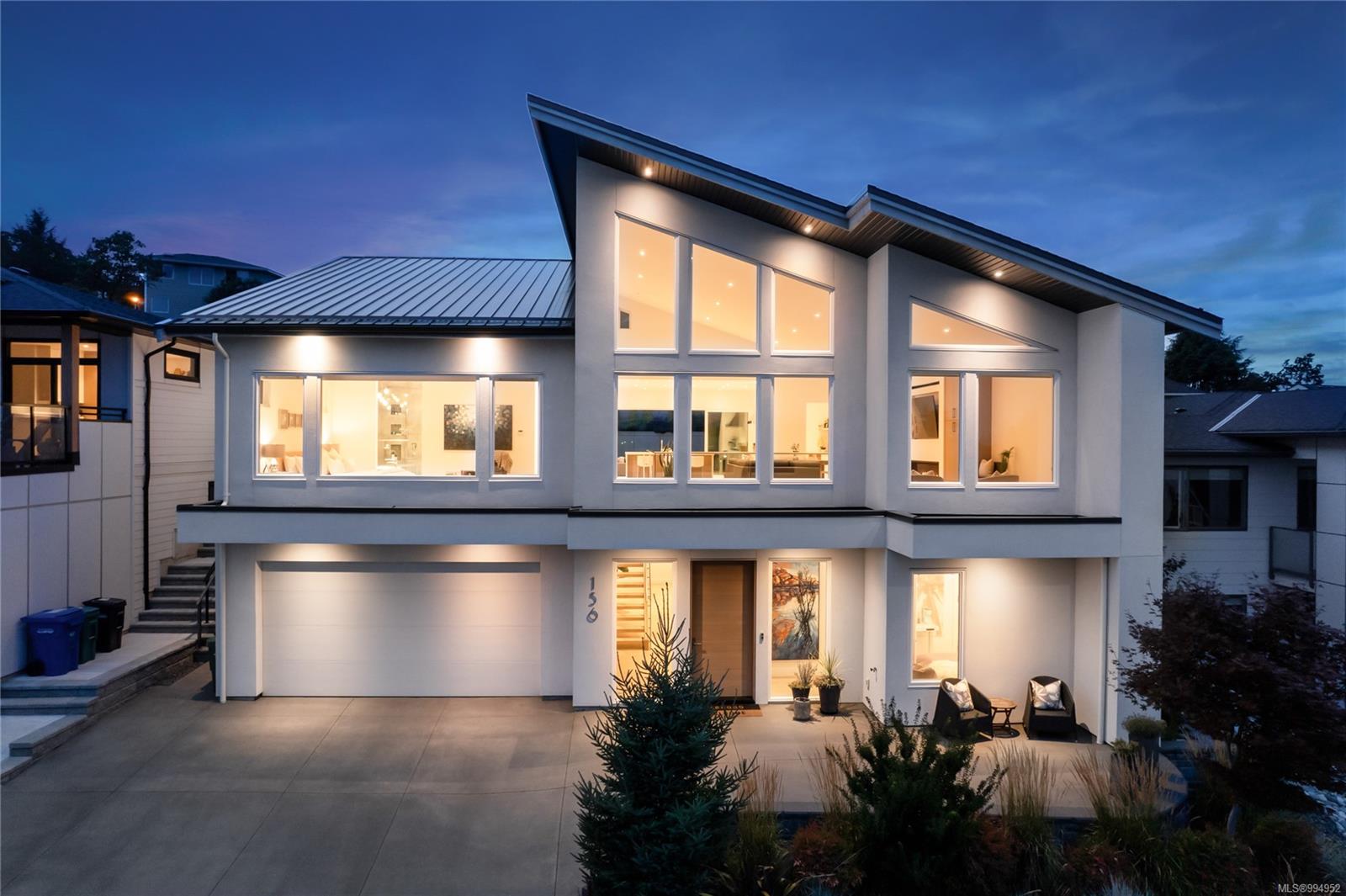 $1,999,900 - 156 Golden Oaks Cres<br>British Columbia, V9T 0K8