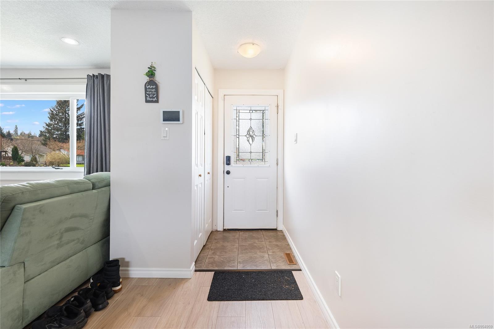 $489,800 - 1890 15th Ave<br>British Columbia, V9W 4J9