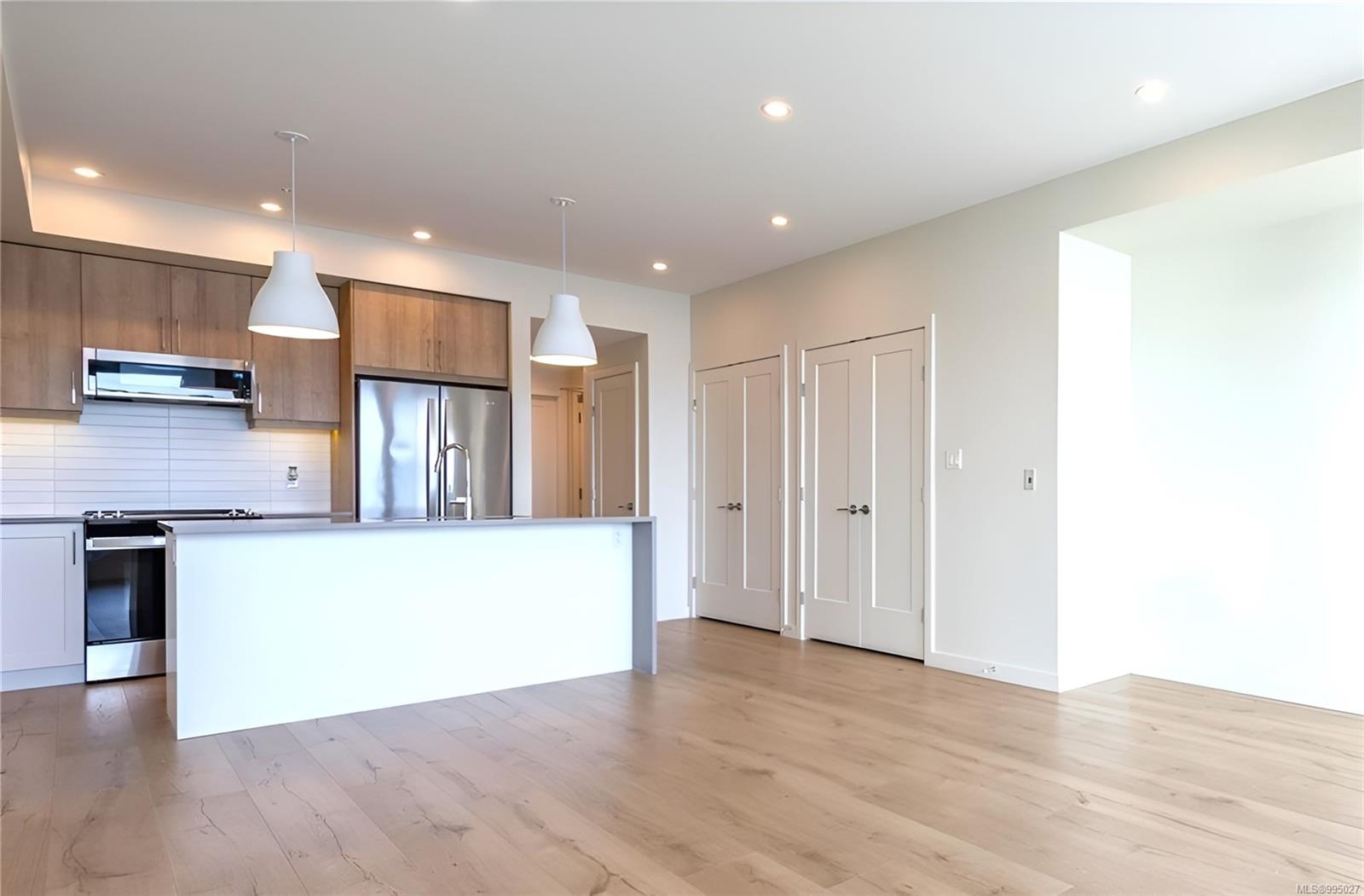 $518,000 - 536 Island Hwy<br>British Columbia, V9W 1A5