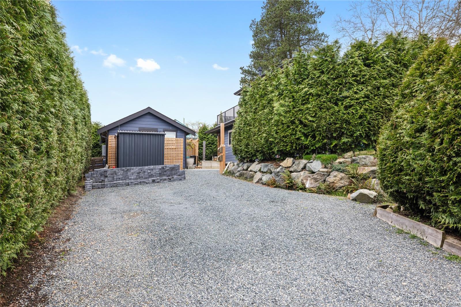 $899,900 - A-643 Kennedy St<br>British Columbia, V9R 2J9