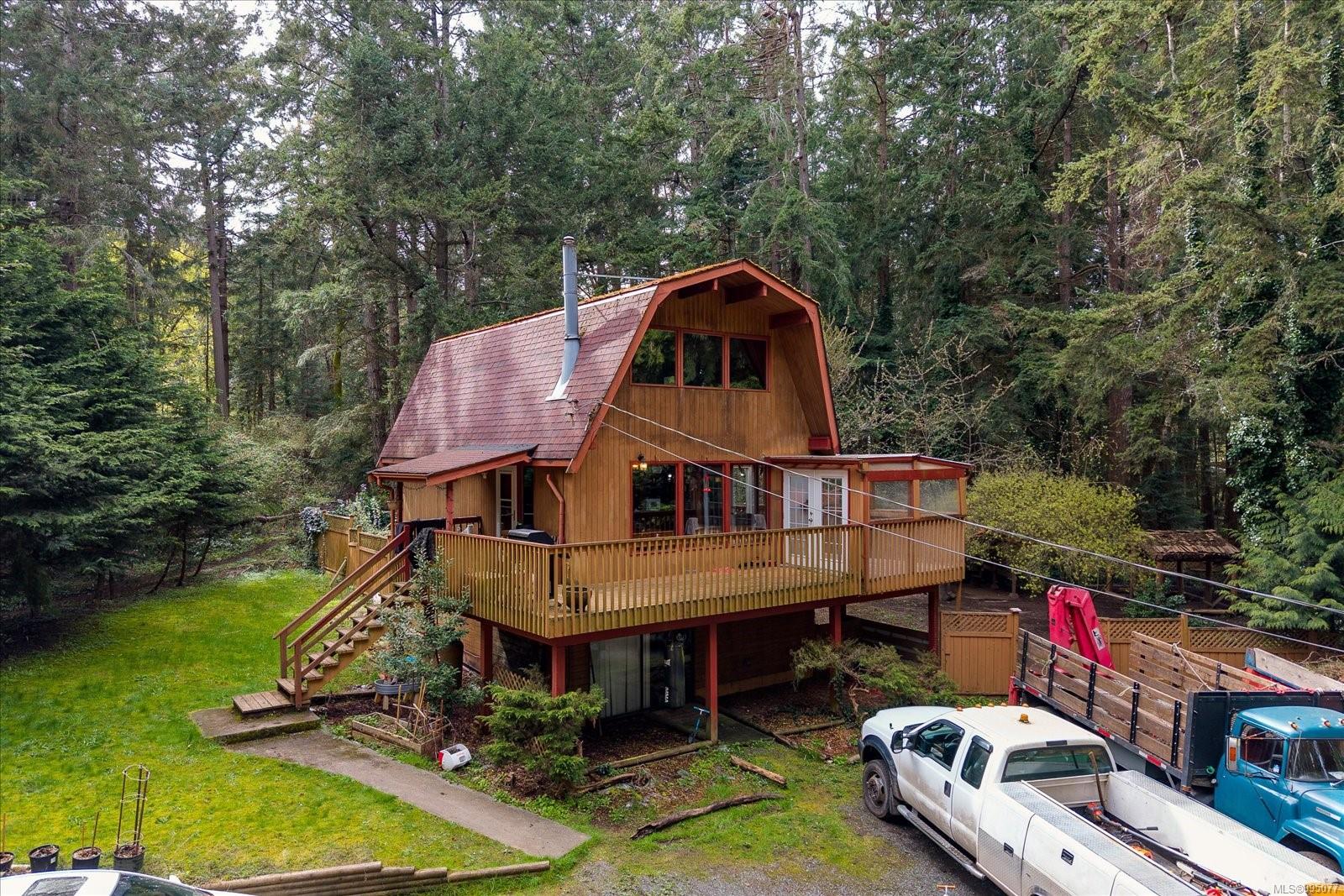 $625,000 - 1545 Whalebone Dr<br>British Columbia, V0R 1X5