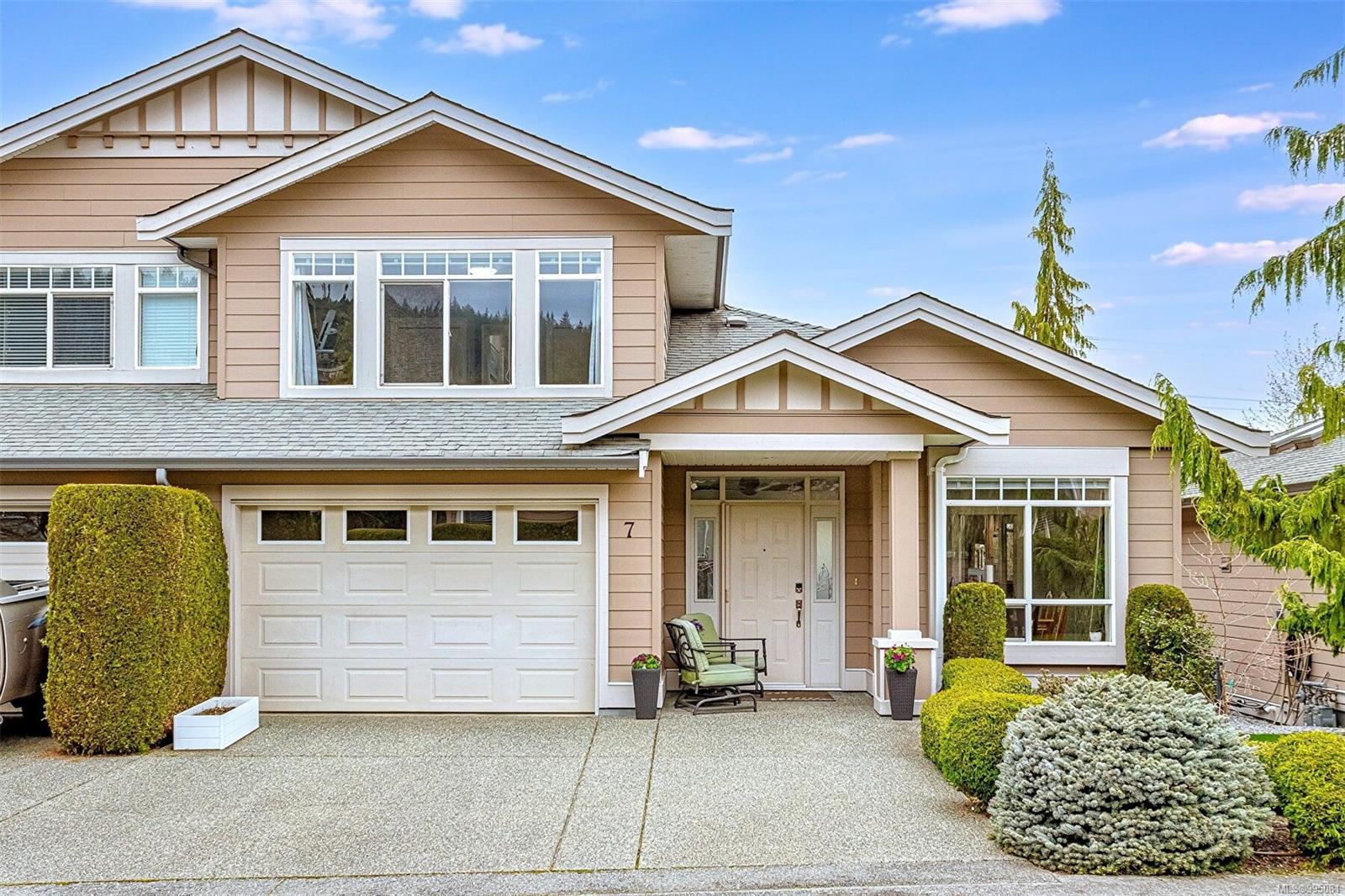 $719,000 - 500 Russell Rd<br>British Columbia, V9G 1W3