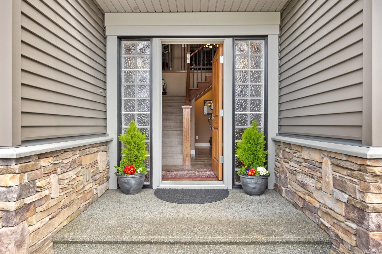 $1,295,000 - 2403 Tiger Moth Pl<br>British Columbia, V9M 4J4