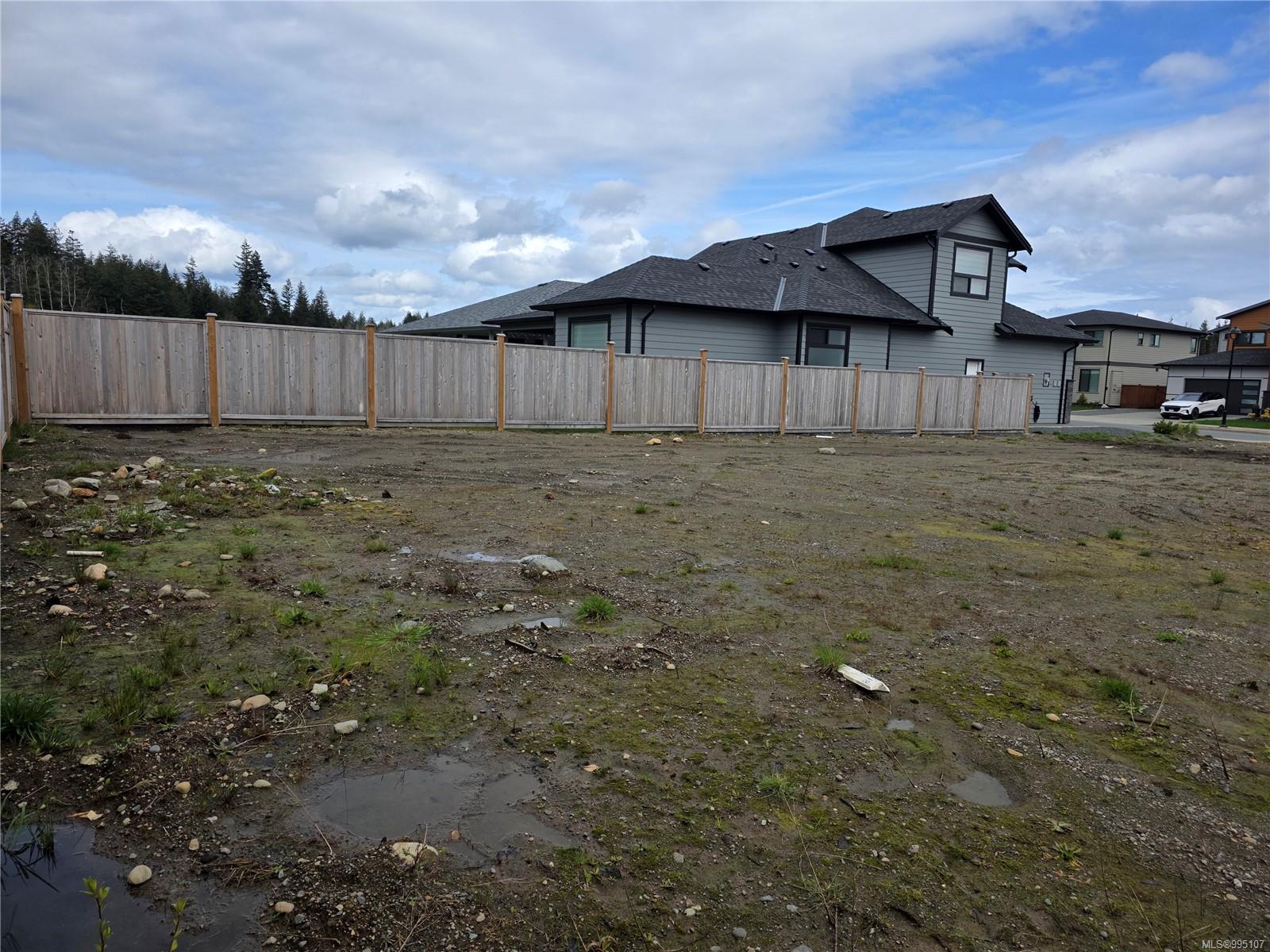 $385,000 - 717 Beaver Creek Blvd<br>British Columbia, V9H 0E9