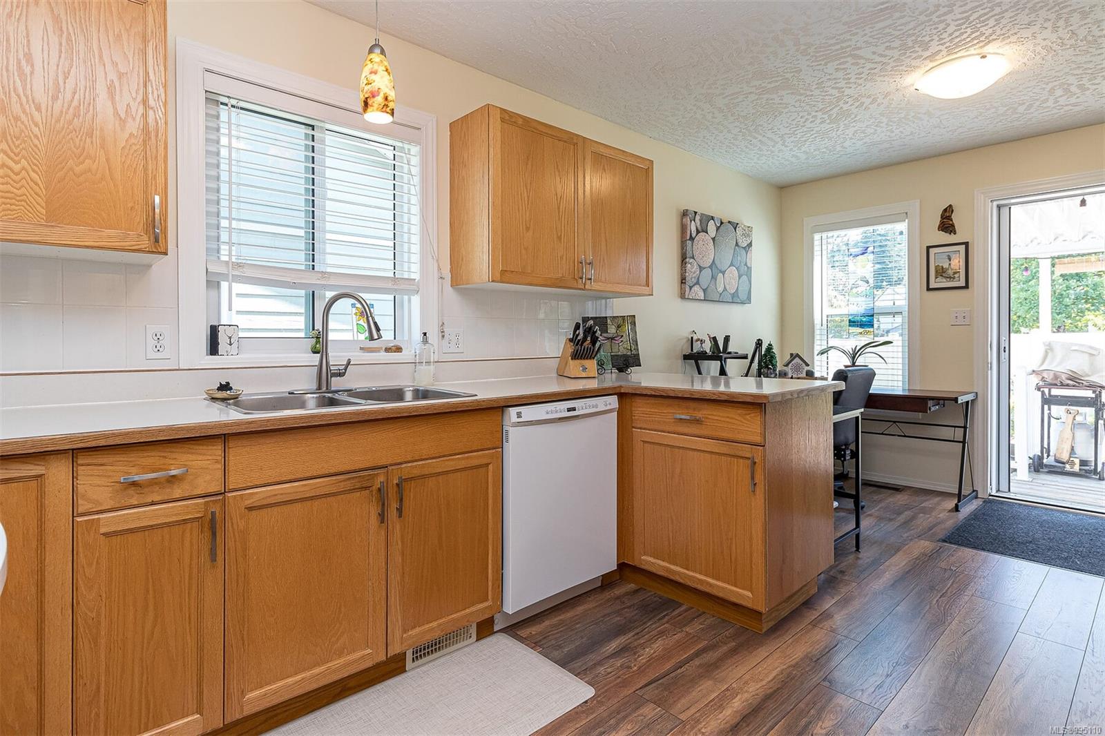 $625,000 - 815 Dunsmuir Cres<br>British Columbia, V9G 1R8