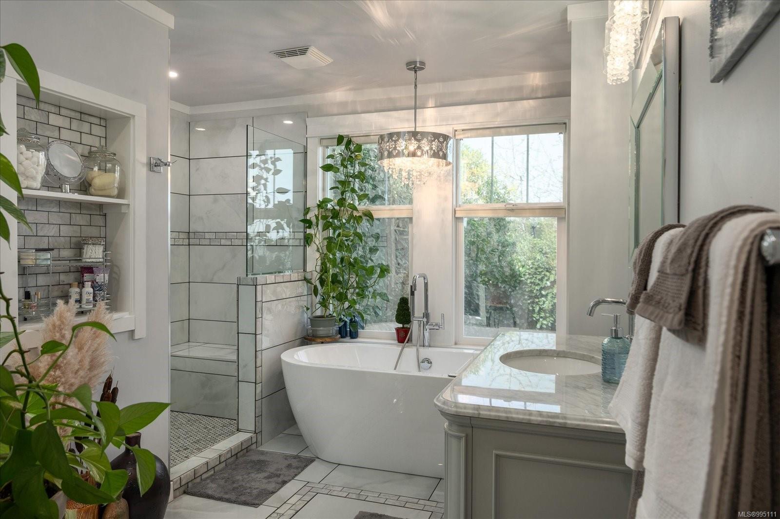 $799,900 - 3167 Sunset Dr<br>British Columbia, V0R 1K2