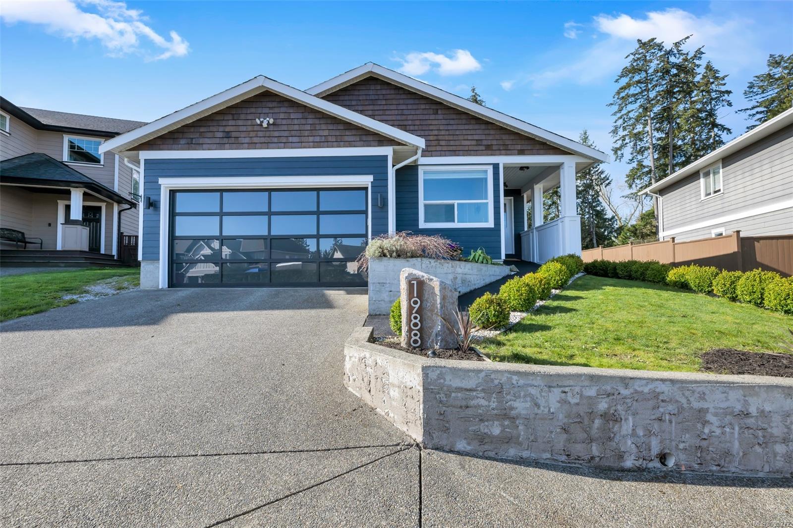 $849,900 - 1988 Falcon Cres<br>British Columbia, V0R 1N1