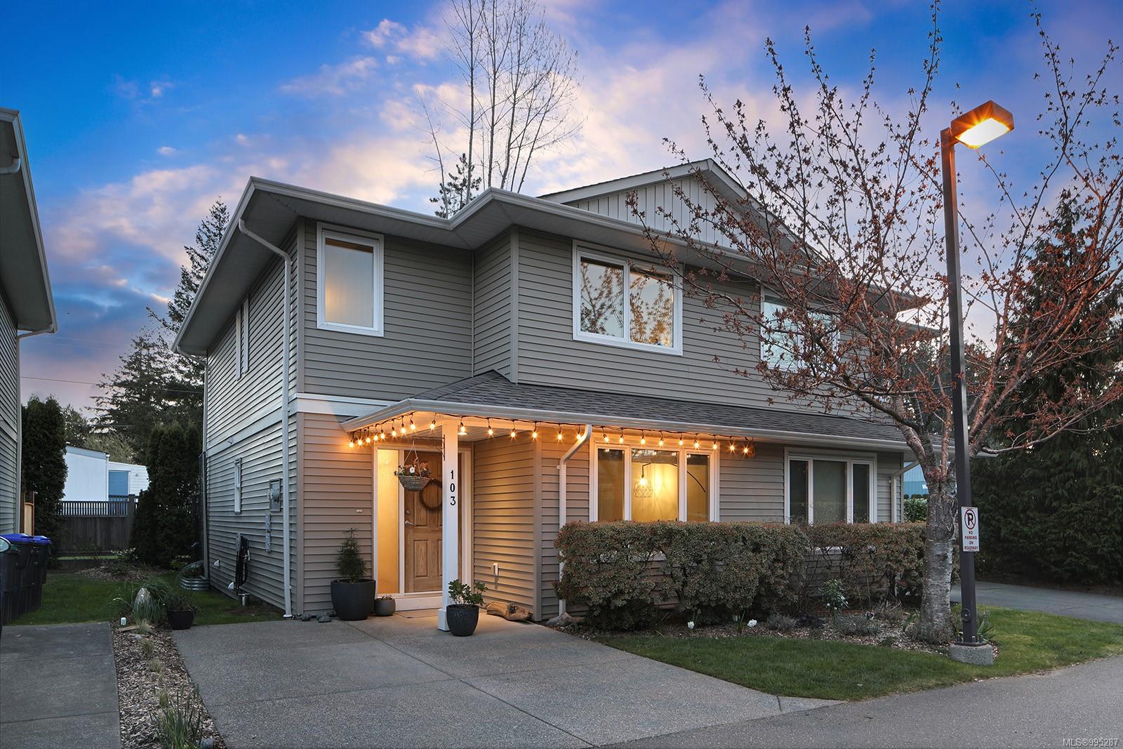 $525,000 - 1500 Cumberland Rd<br>British Columbia, V9N 2E9