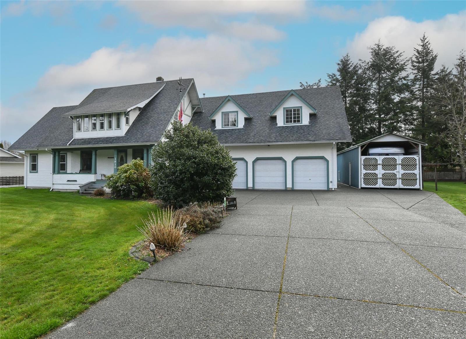 $1,495,000 - 1810 Cumberland Rd<br>British Columbia, V9N 2E9