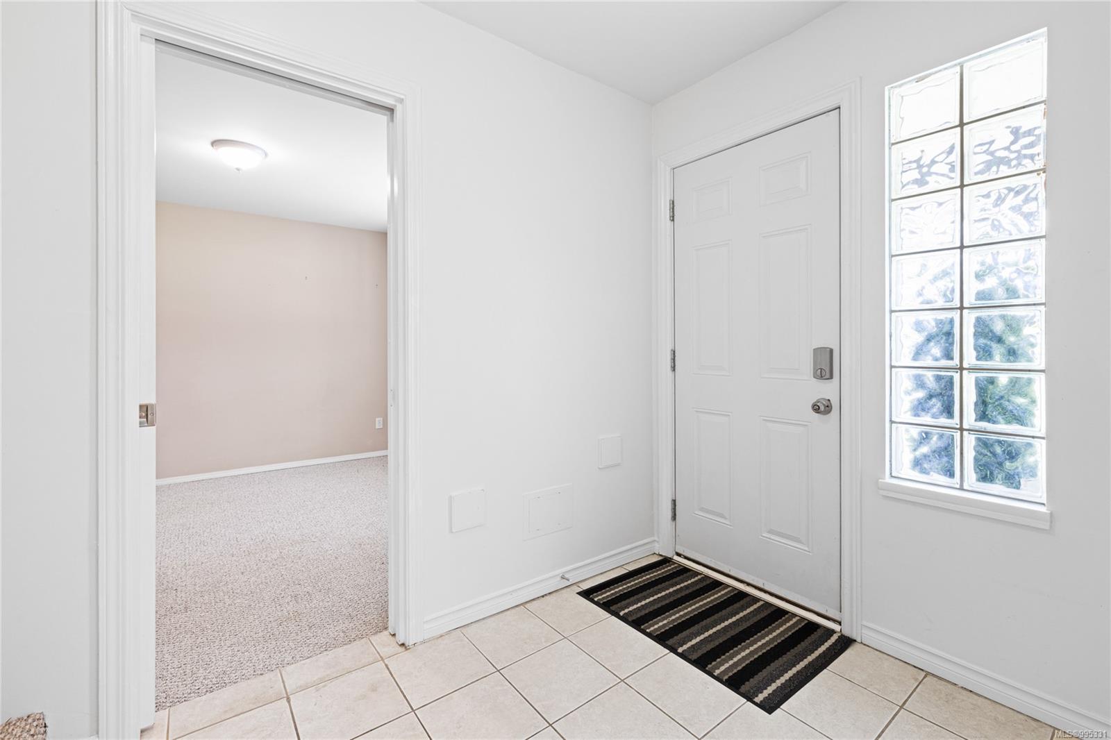 $799,900 - 2222 Hummingbird Dr<br>British Columbia, V9X 1G9