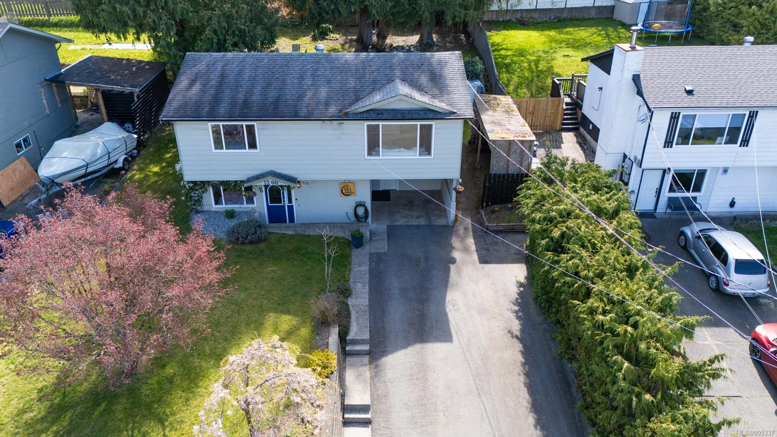 $795,000 - 1208 Cloke Rd<br>British Columbia, V9G 1P8