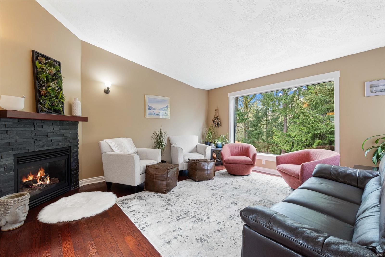 $968,600 - 489 Louise Rd<br>British Columbia, V9G 1W8