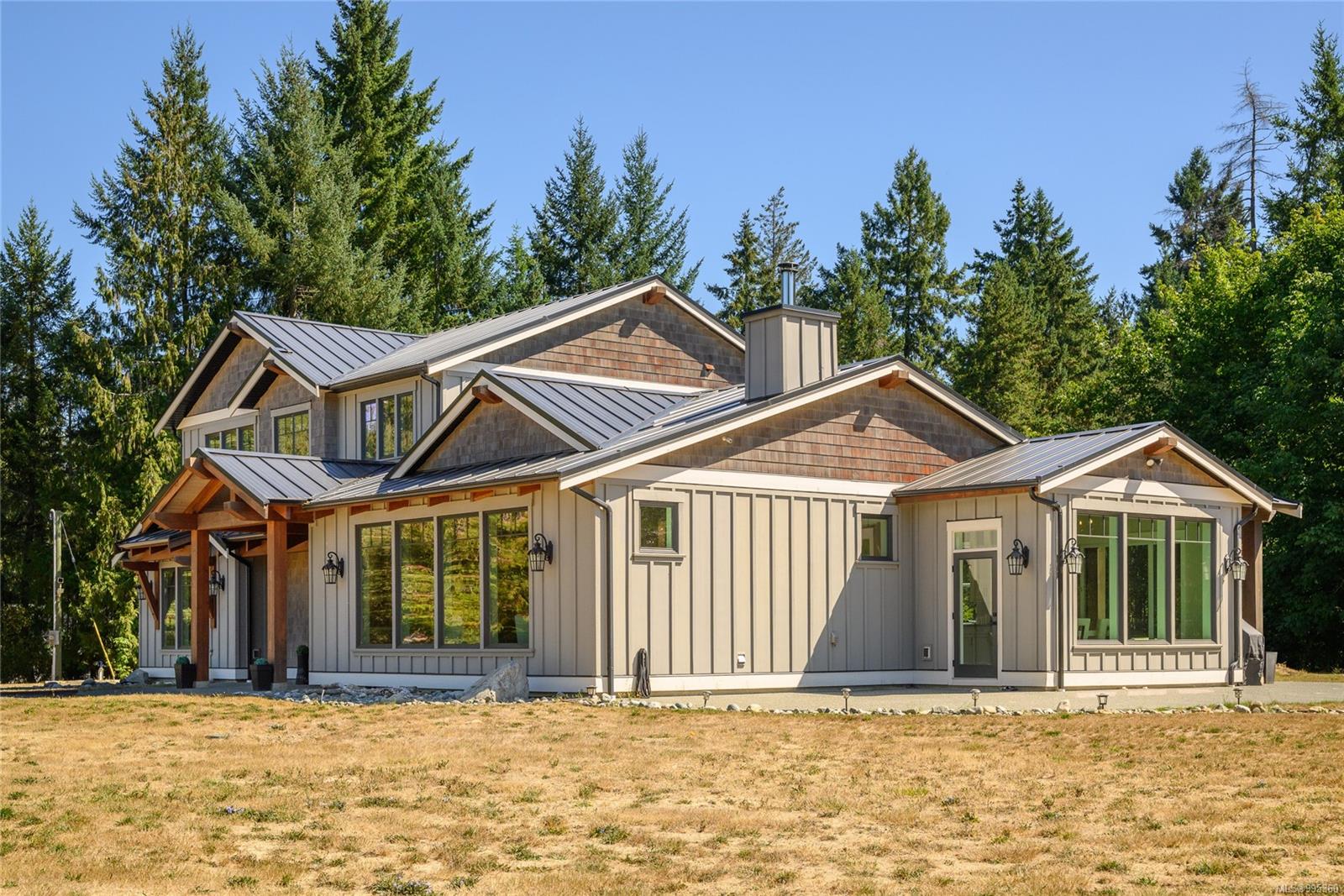 $1,649,999 - 730 Parry's Park Rd<br>British Columbia, V9P 1T8