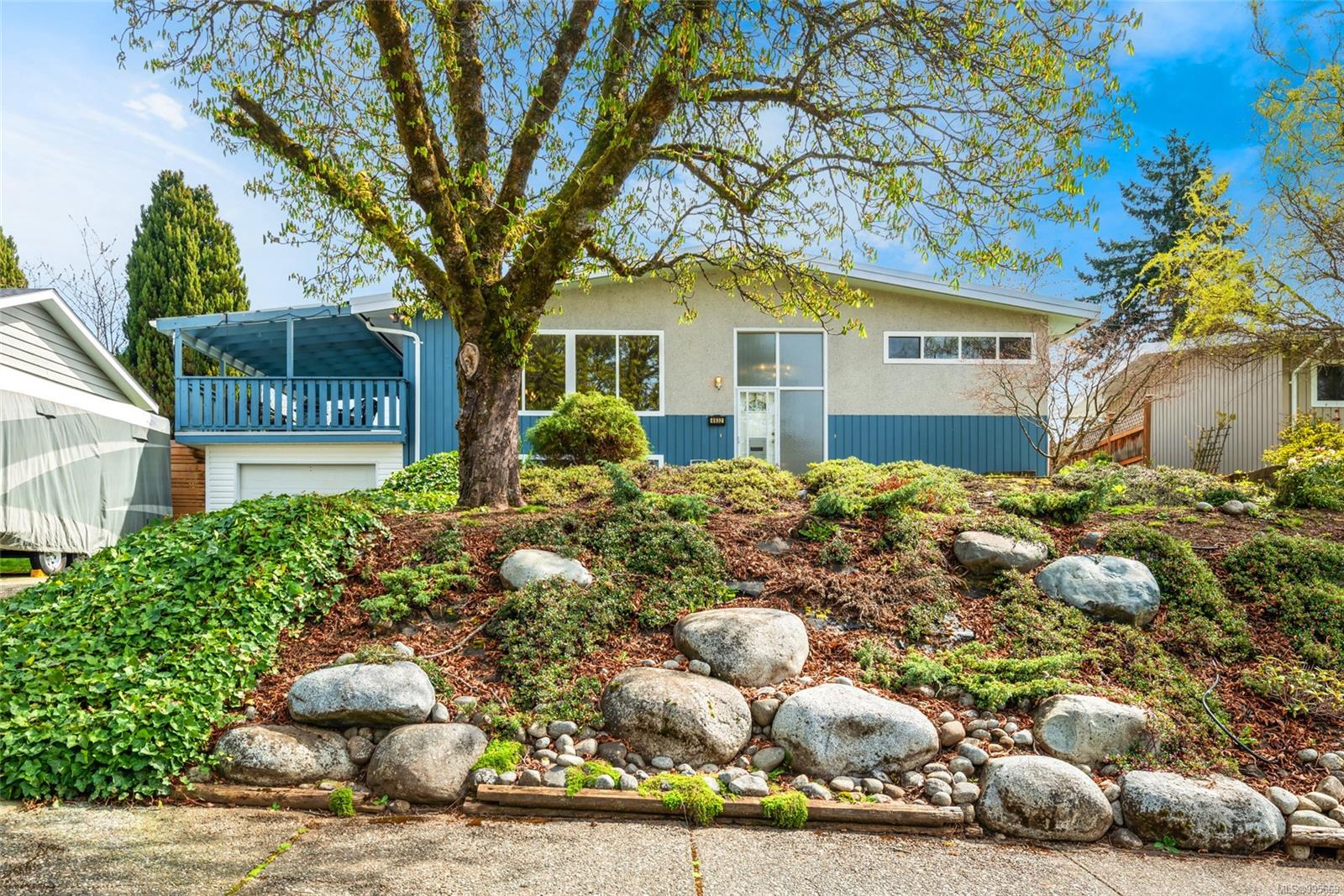 $699,000 - 4632 Durant St<br>Port Alberni, British Columbia, V9Y 1G2
