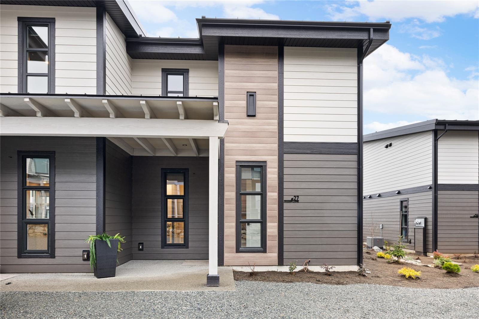 $679,000 - 1175 RESORT Dr<br>British Columbia, V9P 2E3