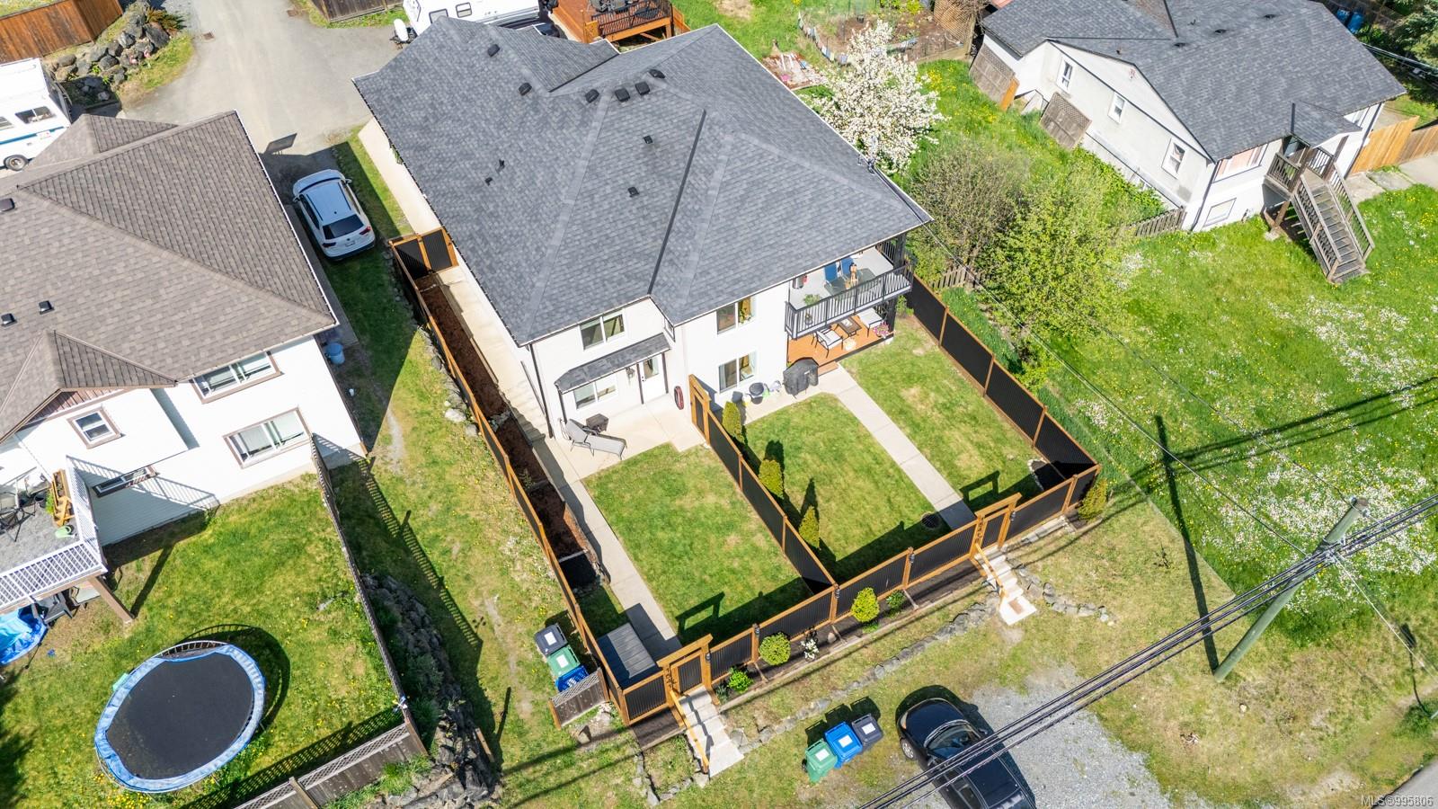 $988,000 - 1541 Extension Rd<br>British Columbia, V9X 1A6