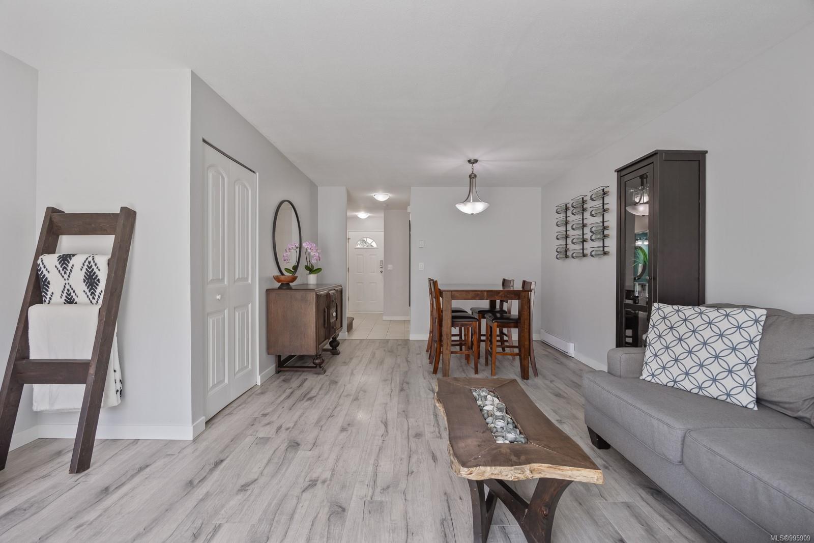 $419,900 - 2625 Muir Rd<br>British Columbia, V9N 8Z4