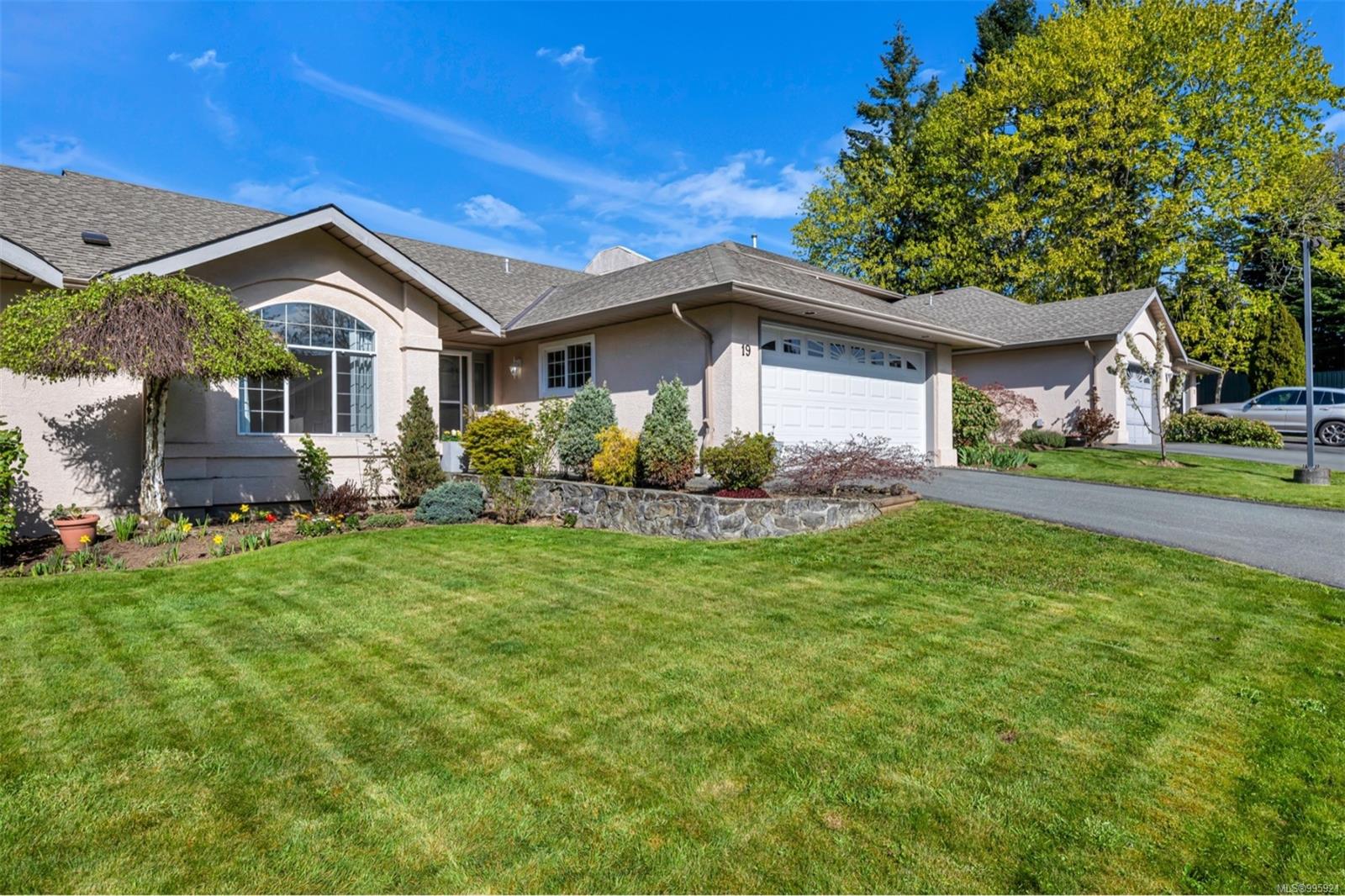 $589,900 - 1893 Tzouhalem Rd<br>British Columbia, V9L 5K8