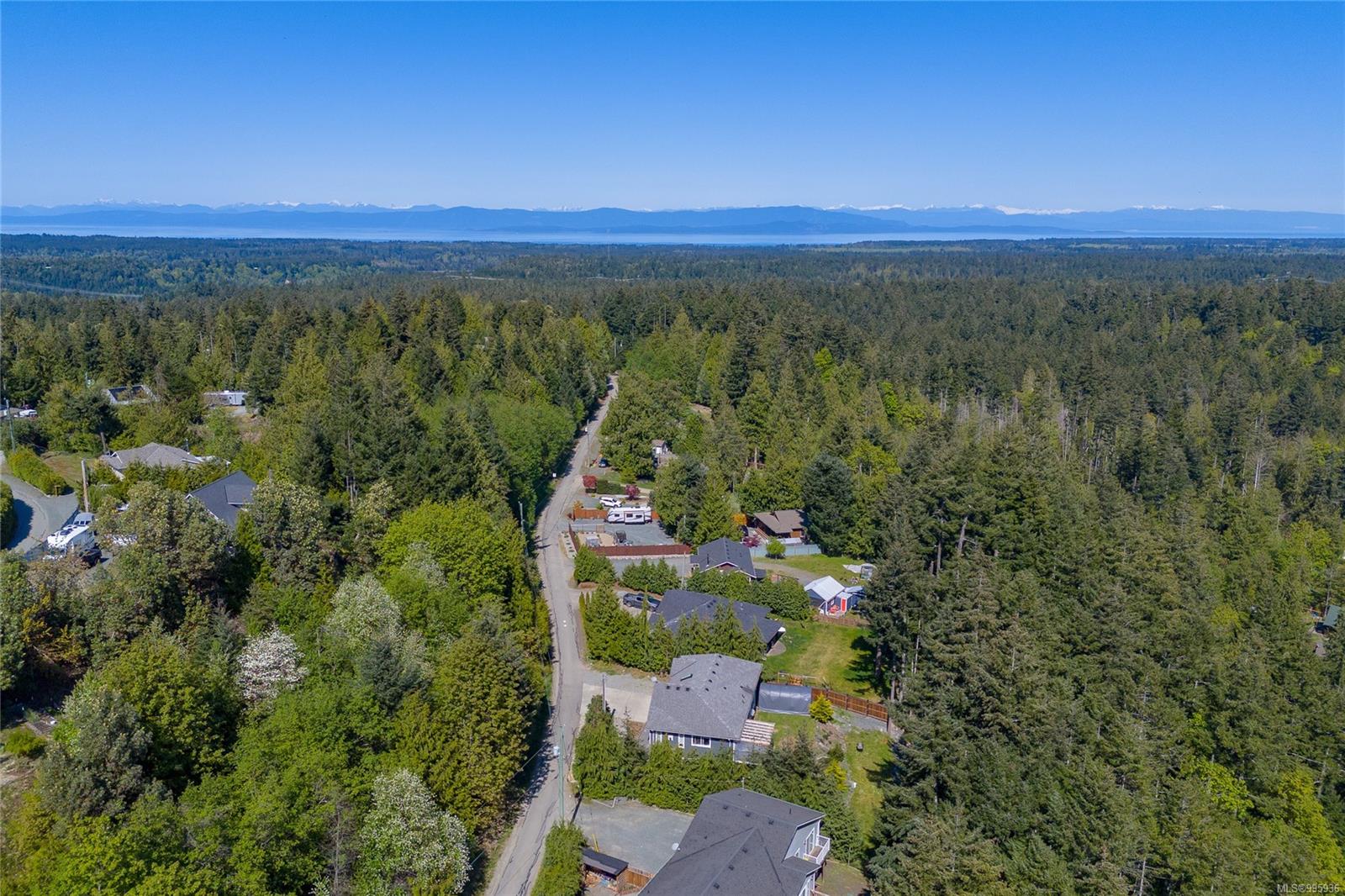 $1,150,000 - 1728 Spirit Way<br>British Columbia, V9K 2S3
