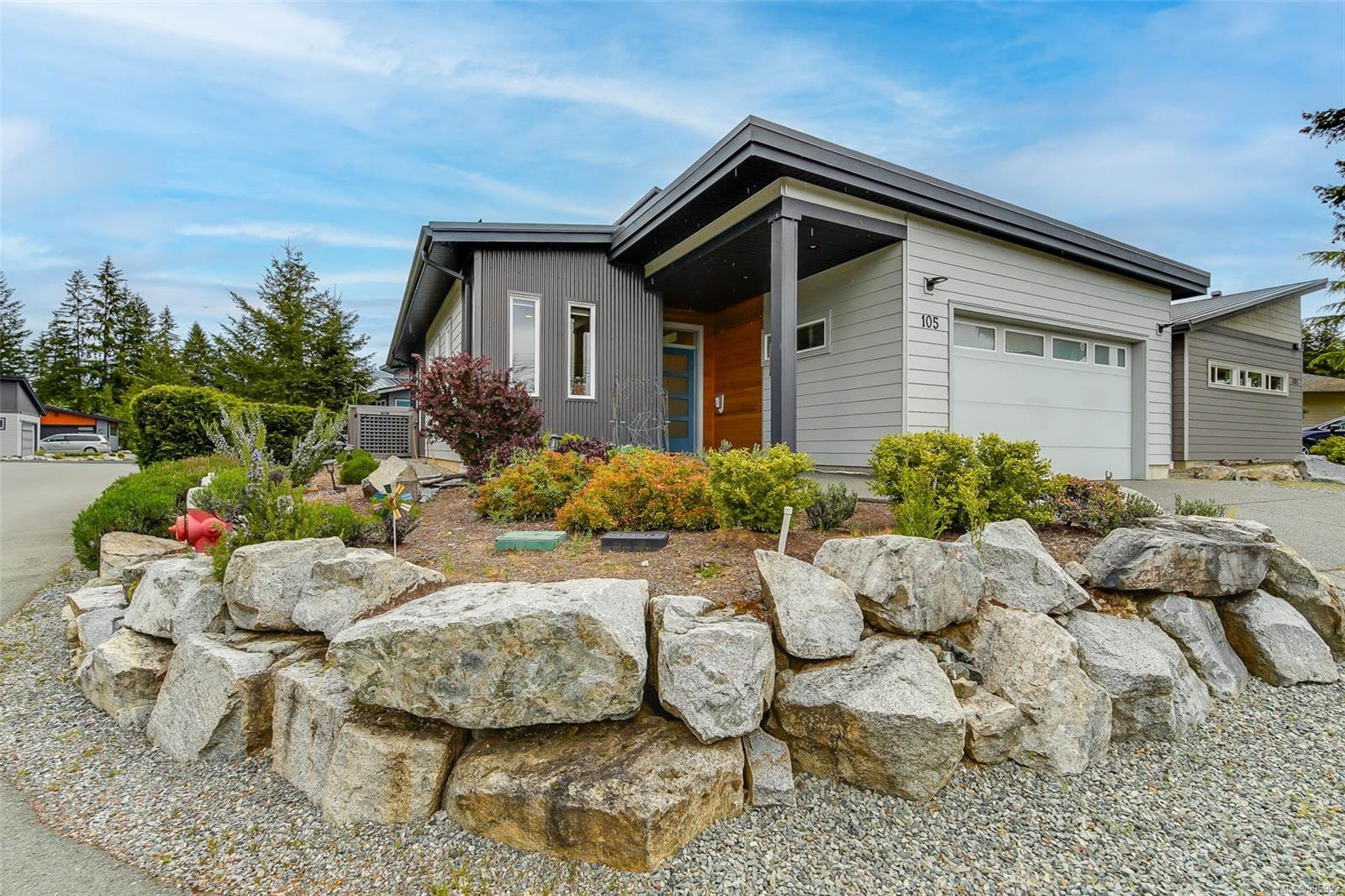 $695,000 - 4065 McBride St<br>British Columbia, V9Y 6E9