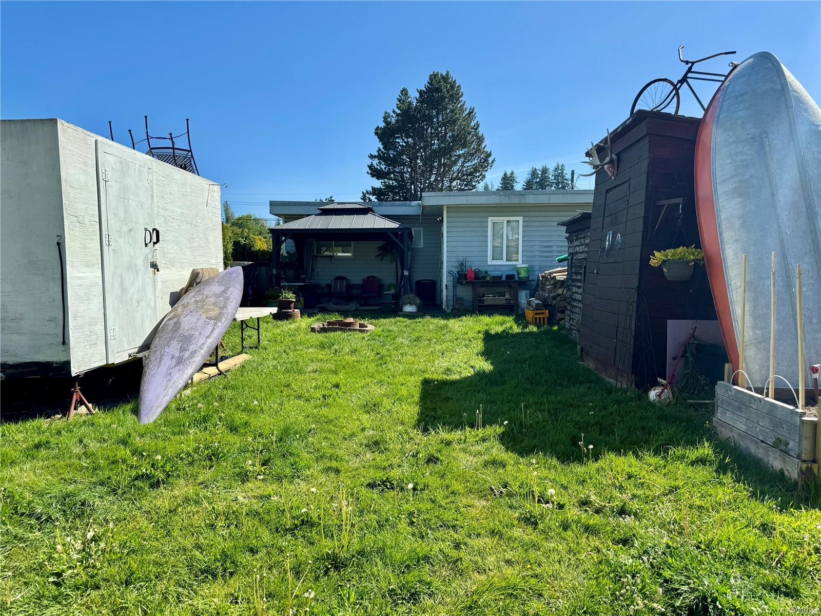 $549,900 - 1740 15th Ave<br>British Columbia, V9W 4J6