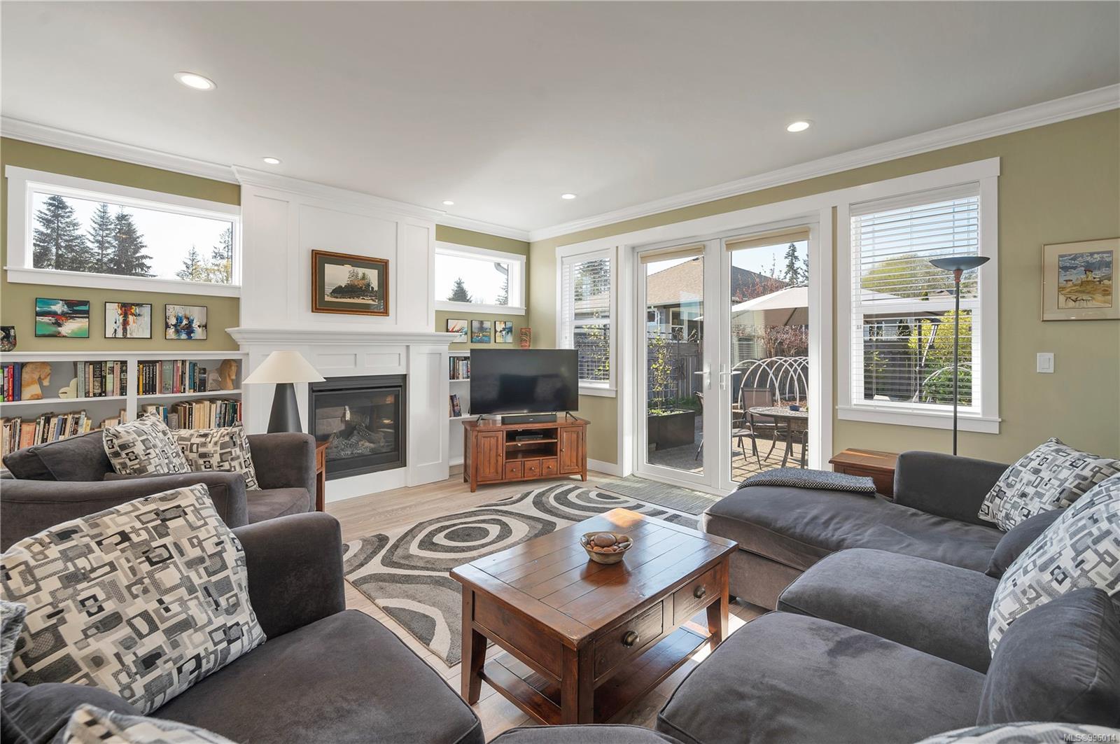 $779,900 - 2000 Treelane Rd<br>British Columbia, V9W 0E1