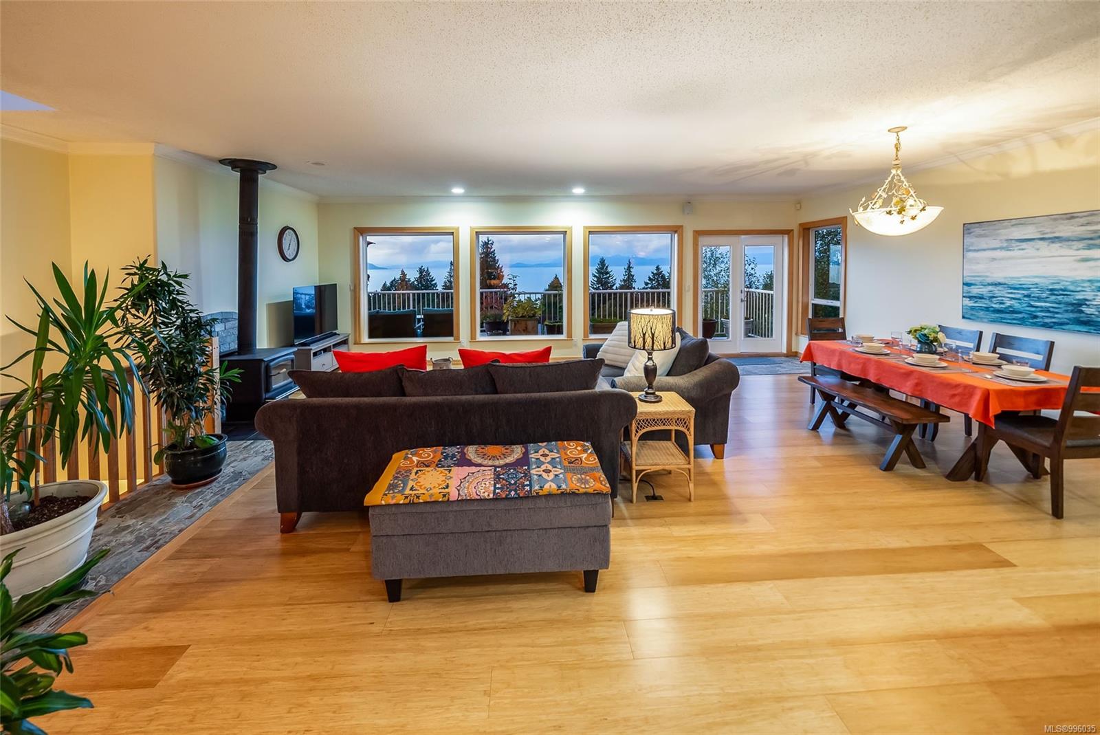 $1,278,000 - 5477 Norton Rd<br>British Columbia, V9T 5N1