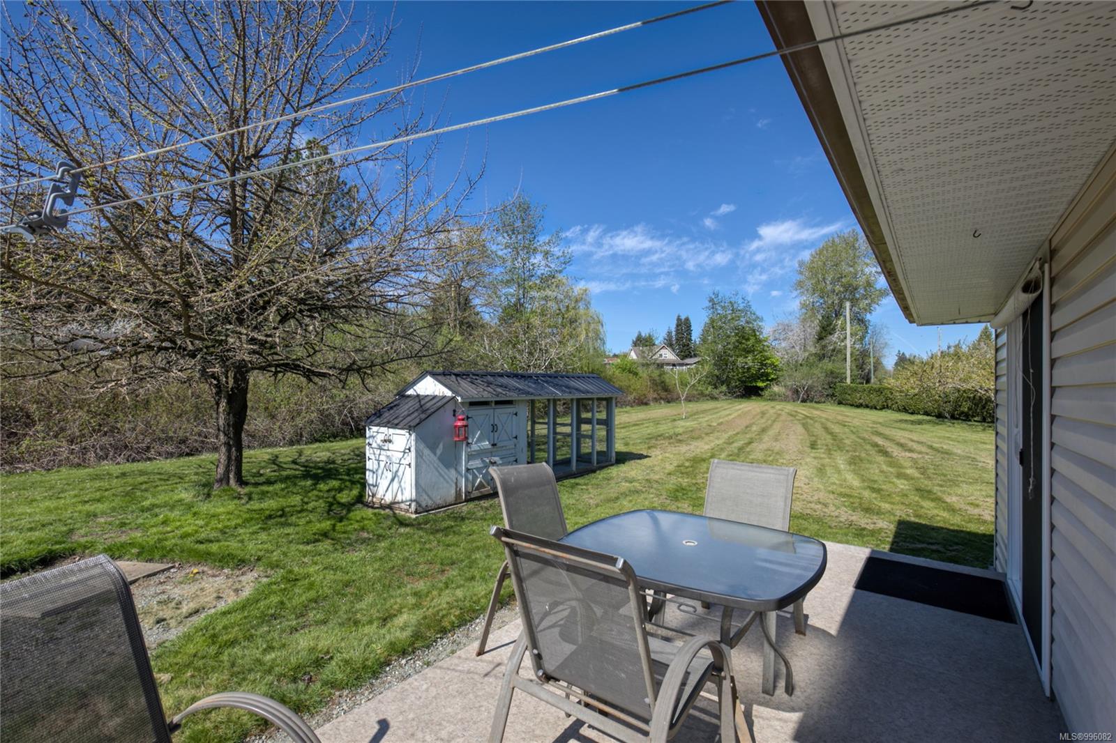 $659,900 - 2594 Howe Rd<br>British Columbia, V0R 1K5
