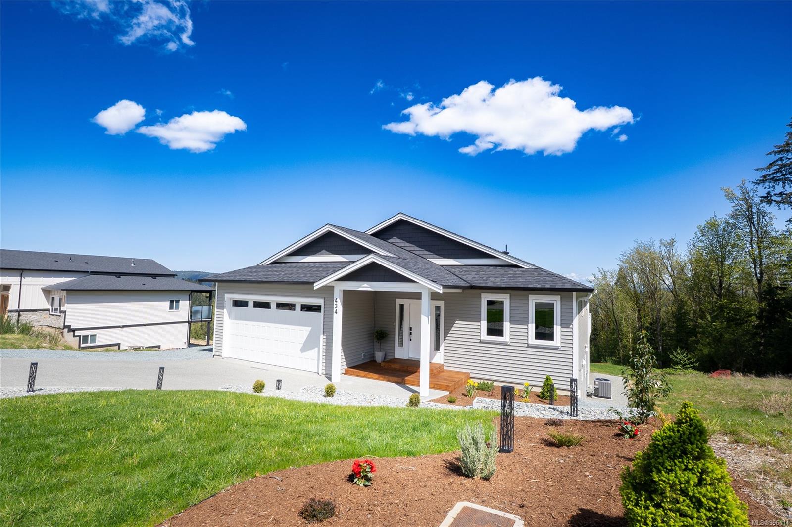 $1,149,900 - 434 Colonia Dr<br>British Columbia, V9G 0B8