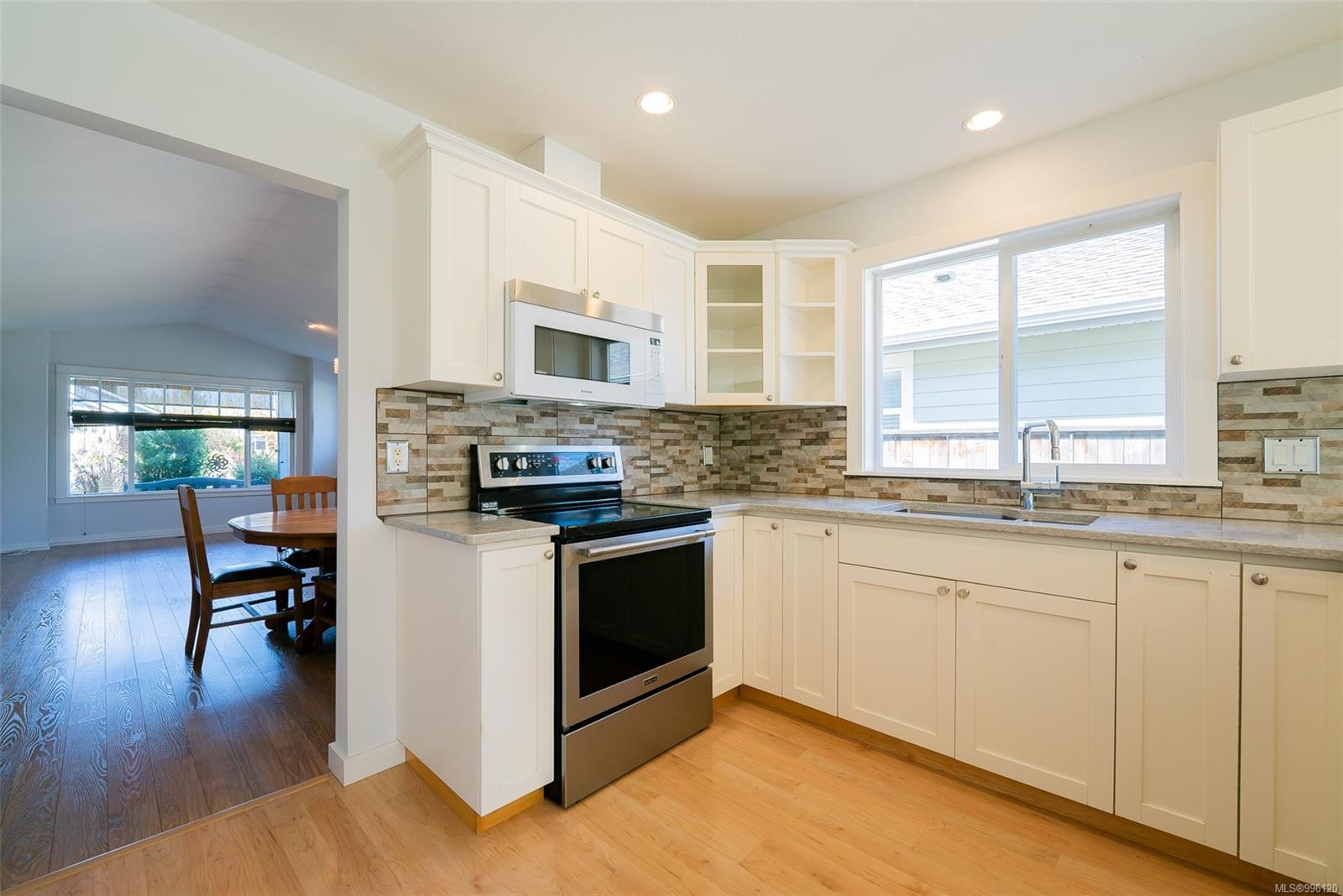 $747,000 - 428 Day Pl<br>British Columbia, V9P 1Z6