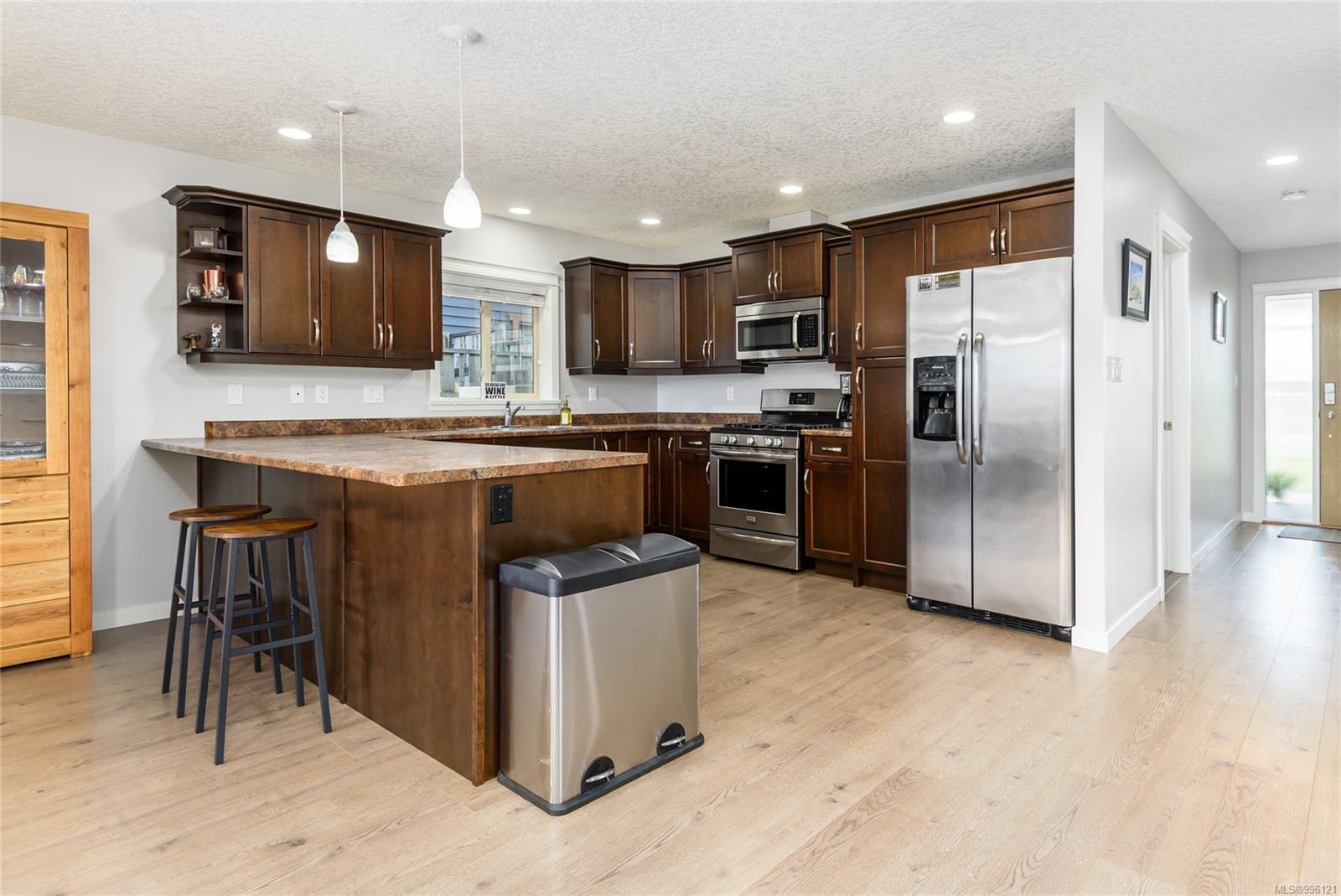 $929,000 - 3406 Solport St<br>British Columbia, V0R 1S0
