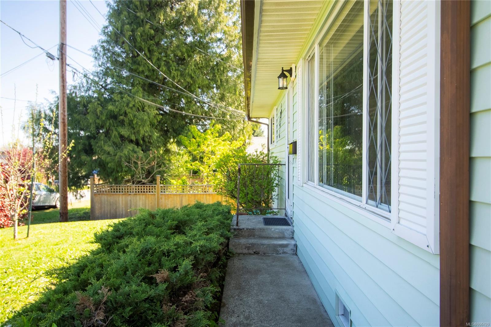 $599,000 - 531 Cadogan St<br>British Columbia, V9S 1T5