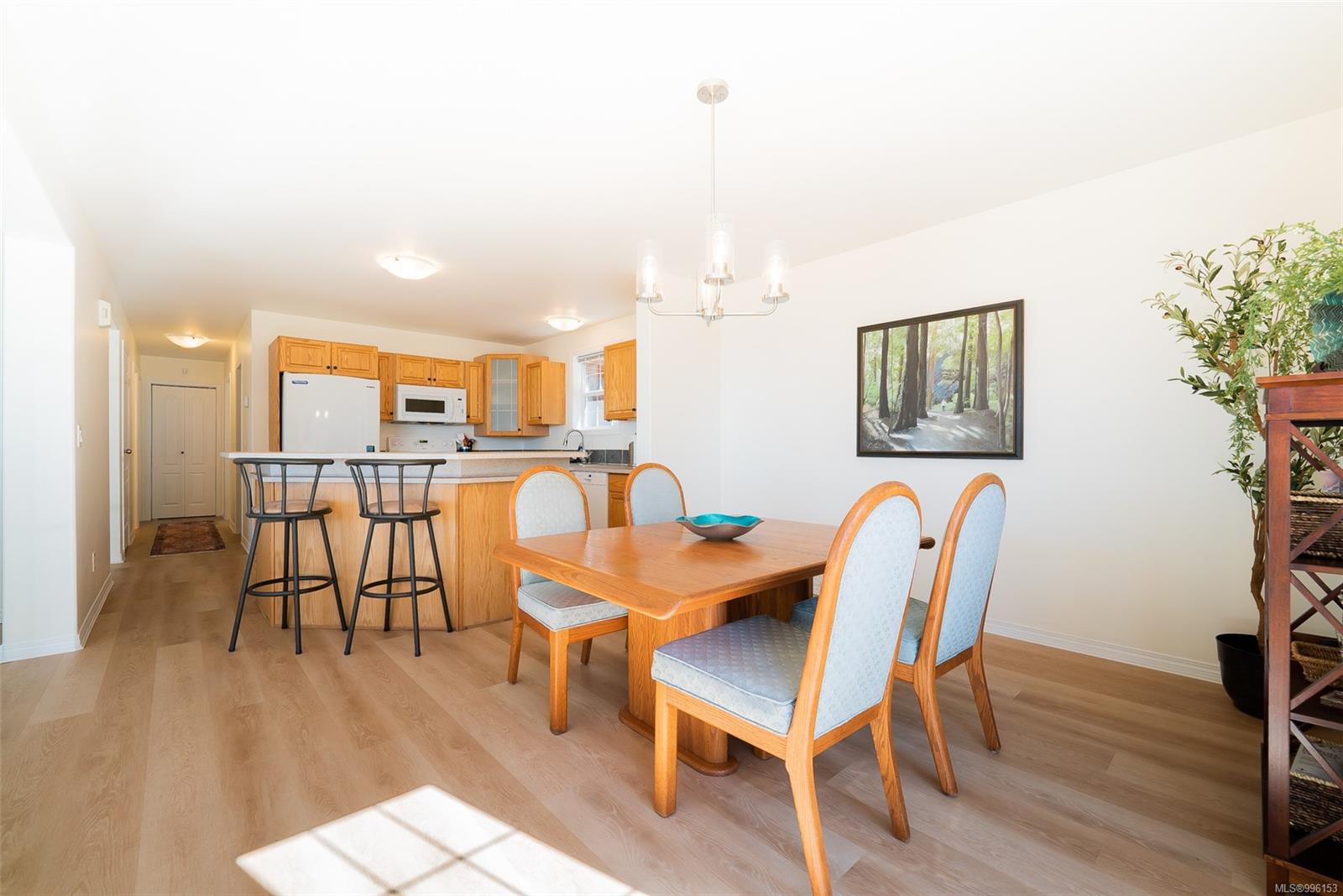 $865,000 - 5007 Laguna Way<br>British Columbia, V9T 5L6