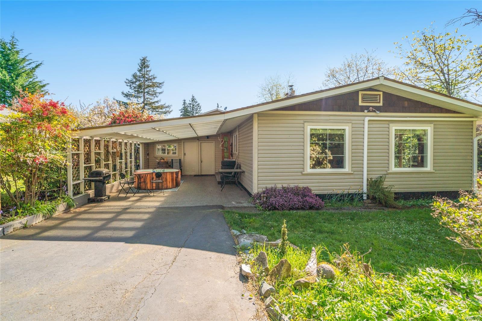 1120 Belford Ave, Na Brechin Hill real estate property for sale in Nanaimo British Columbia, V9S 4A4