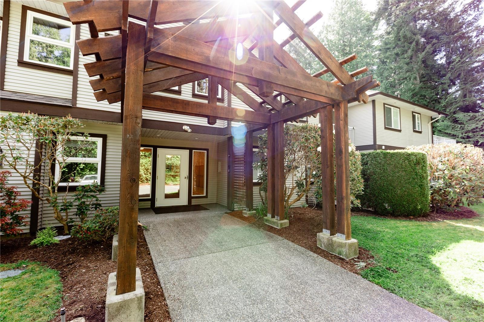 $505,000 - 440 Schley Pl<br>British Columbia, V9K 2M5